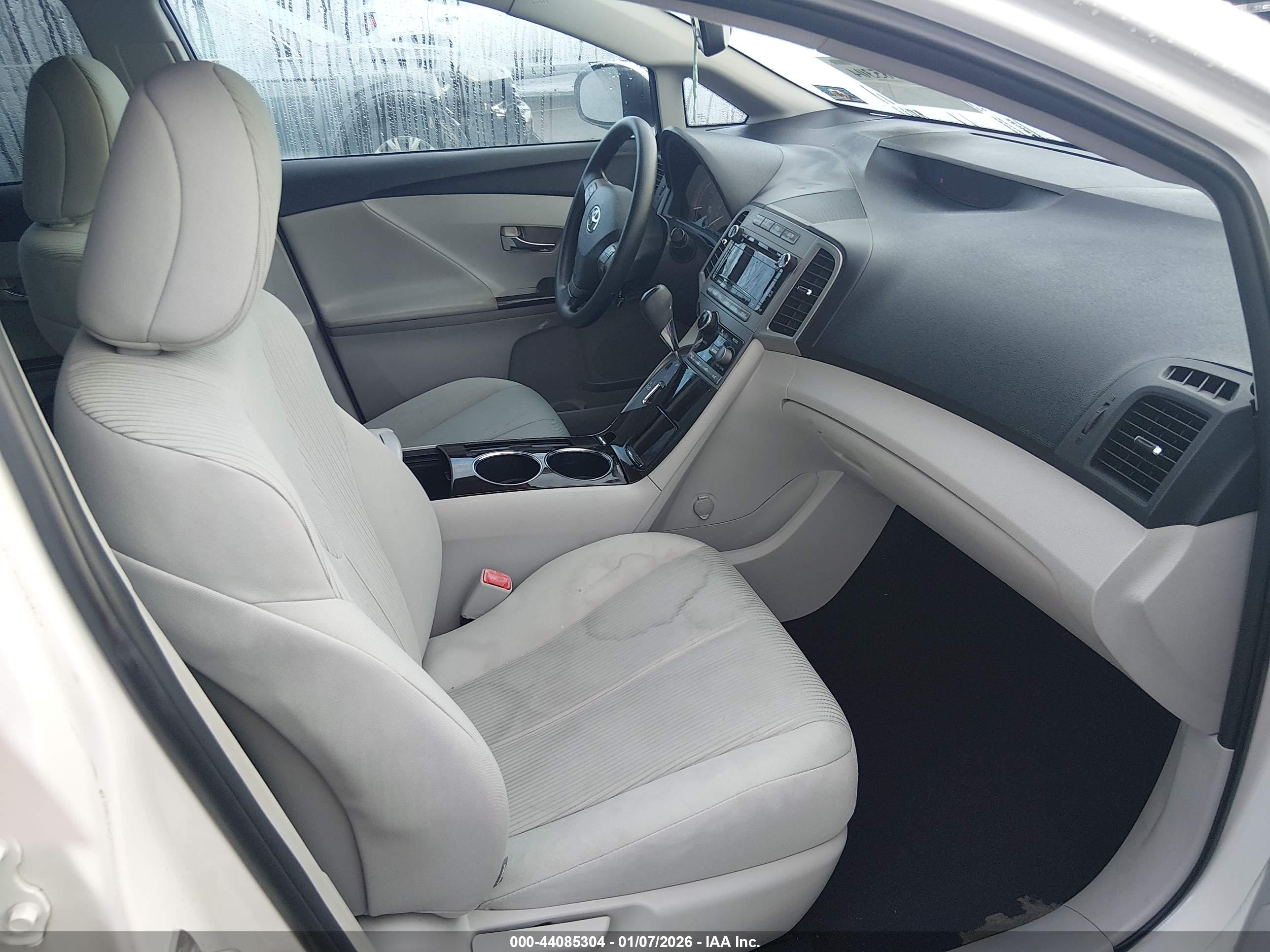 TOYOTA VENZA image 5