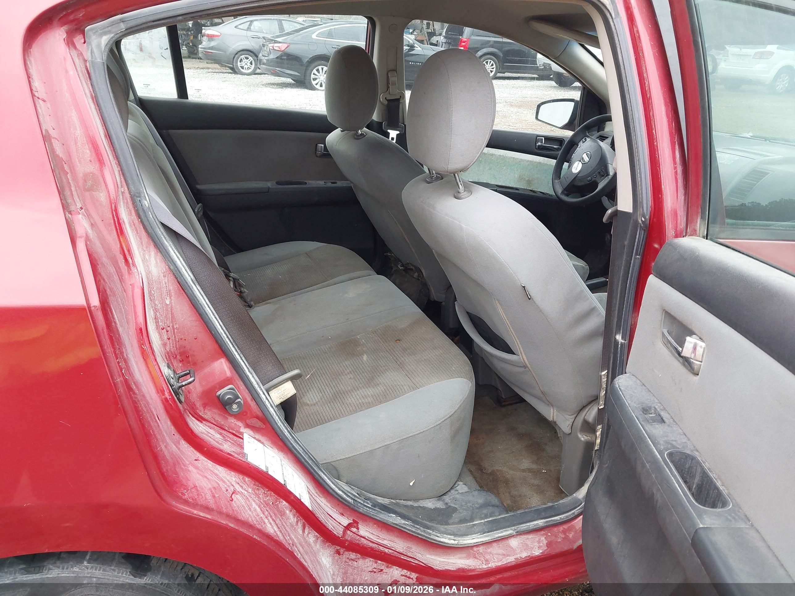 NISSAN SENTRA image 8