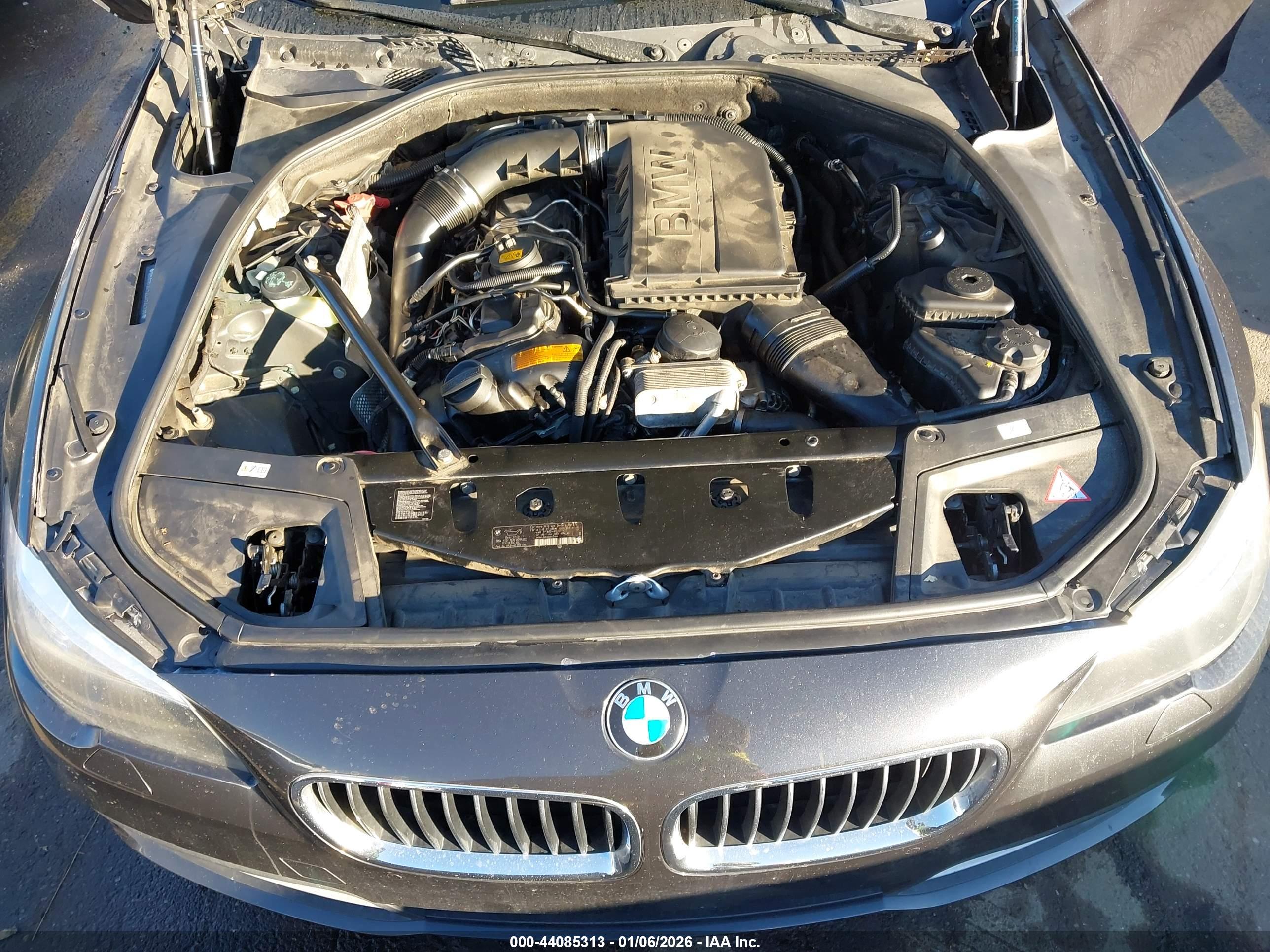BMW 535I image 10