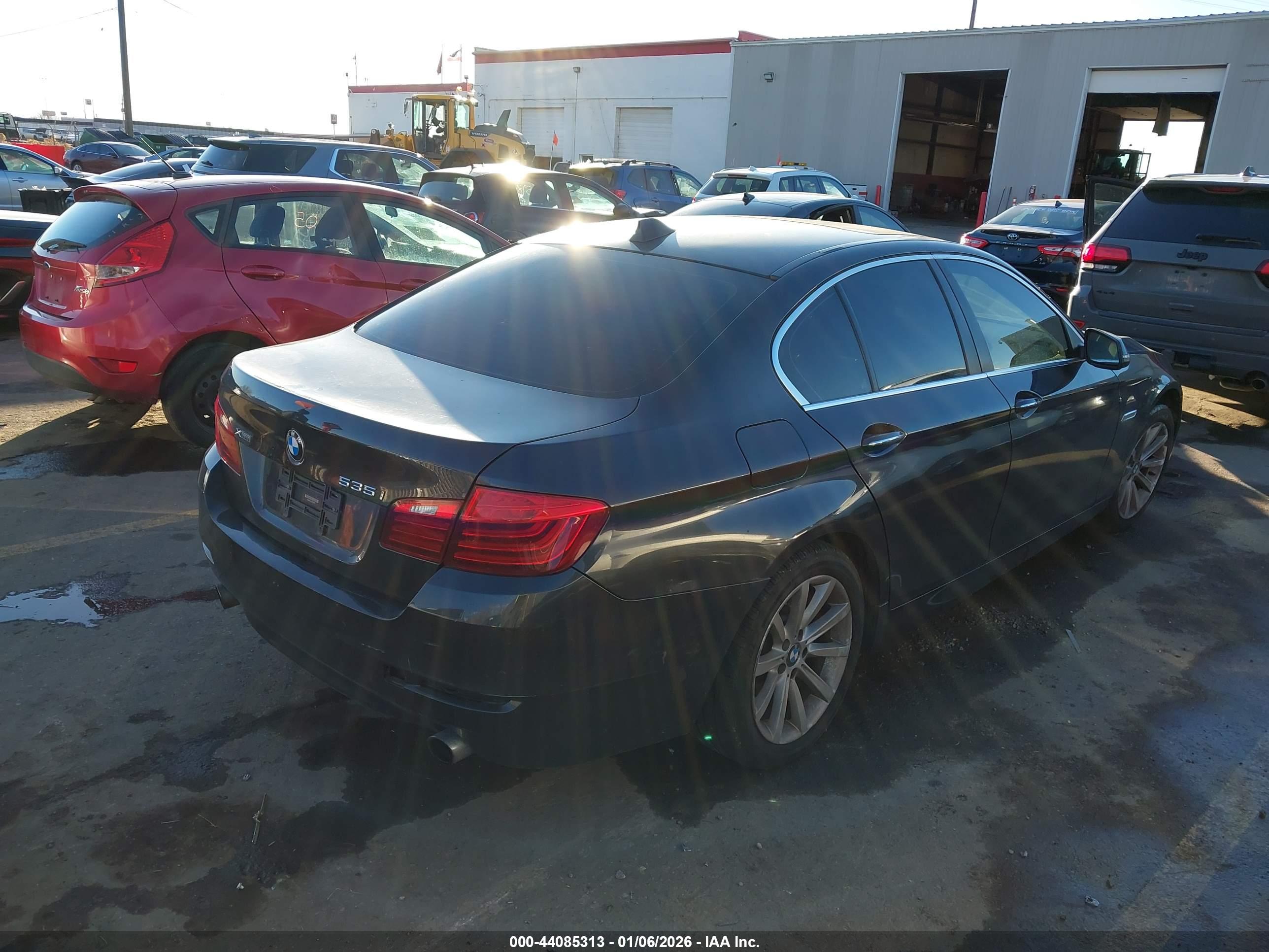 BMW 535I image 4