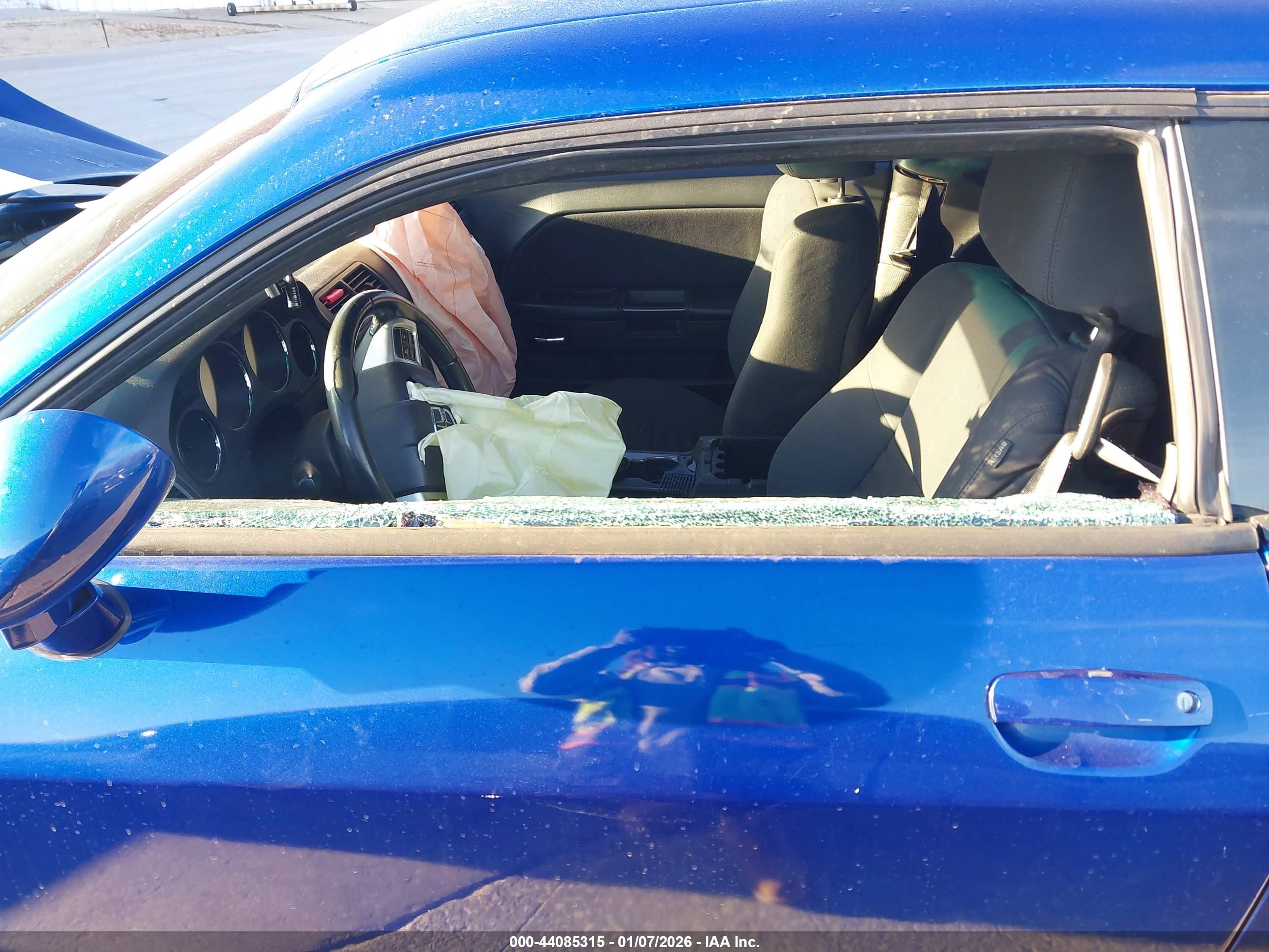 DODGE CHALLENGER image 6