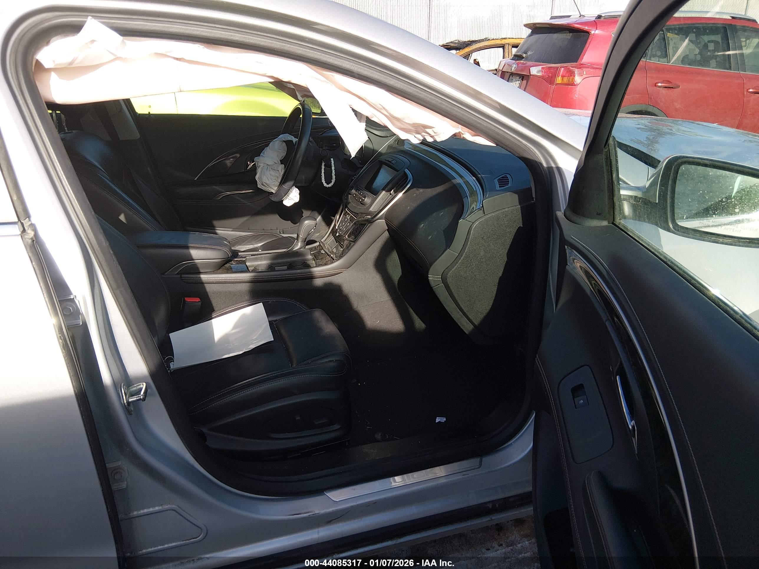 BUICK LACROSSE image 5