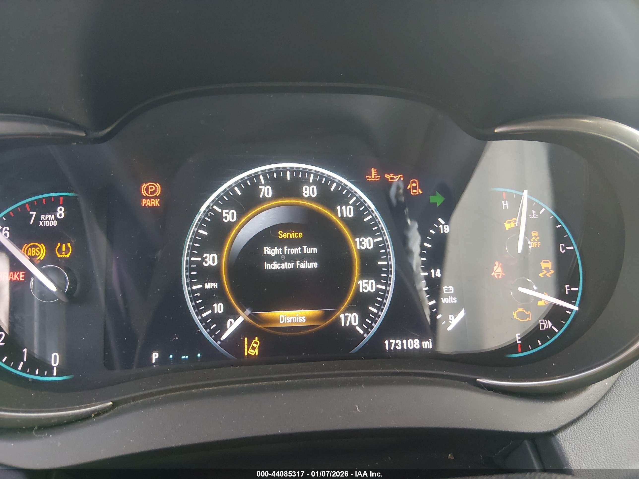 BUICK LACROSSE image 7