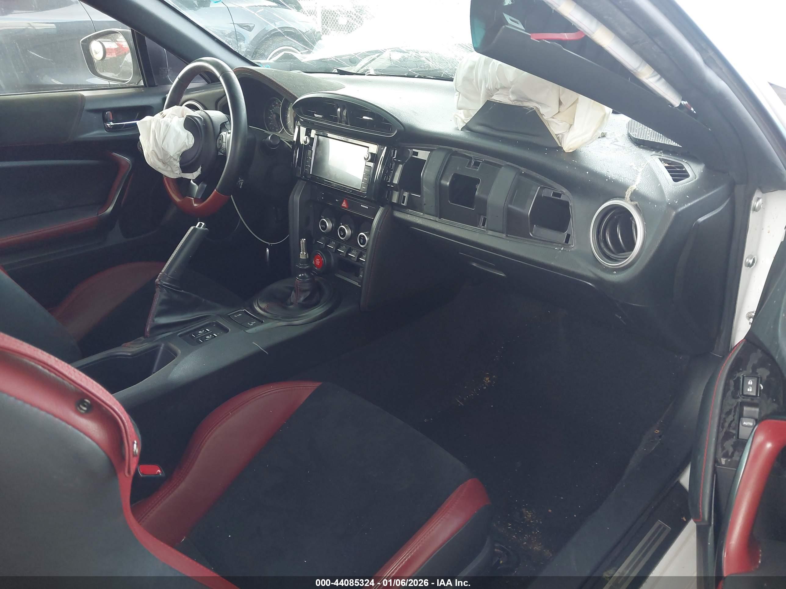 SUBARU BRZ image 5
