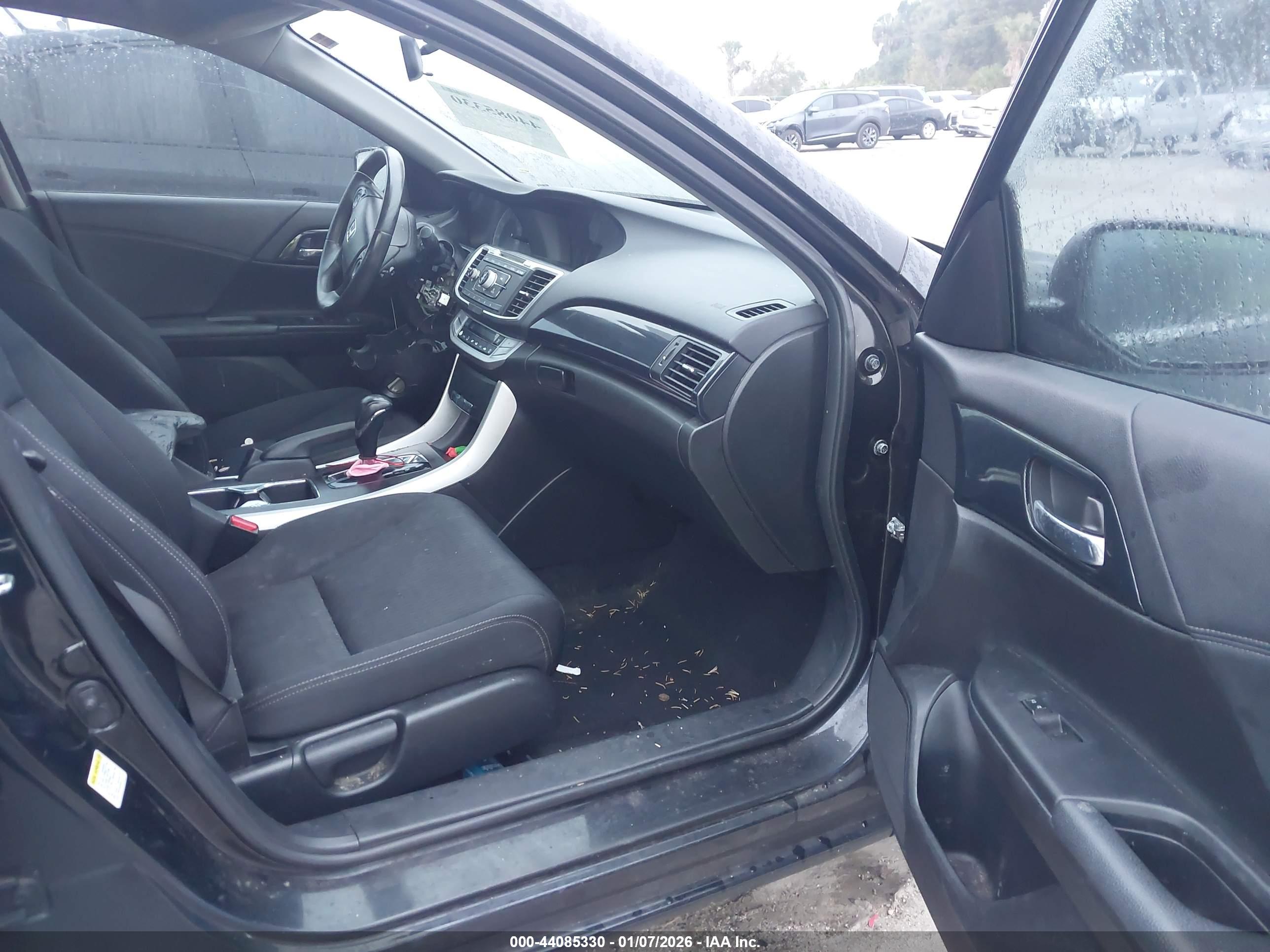 HONDA ACCORD image 5