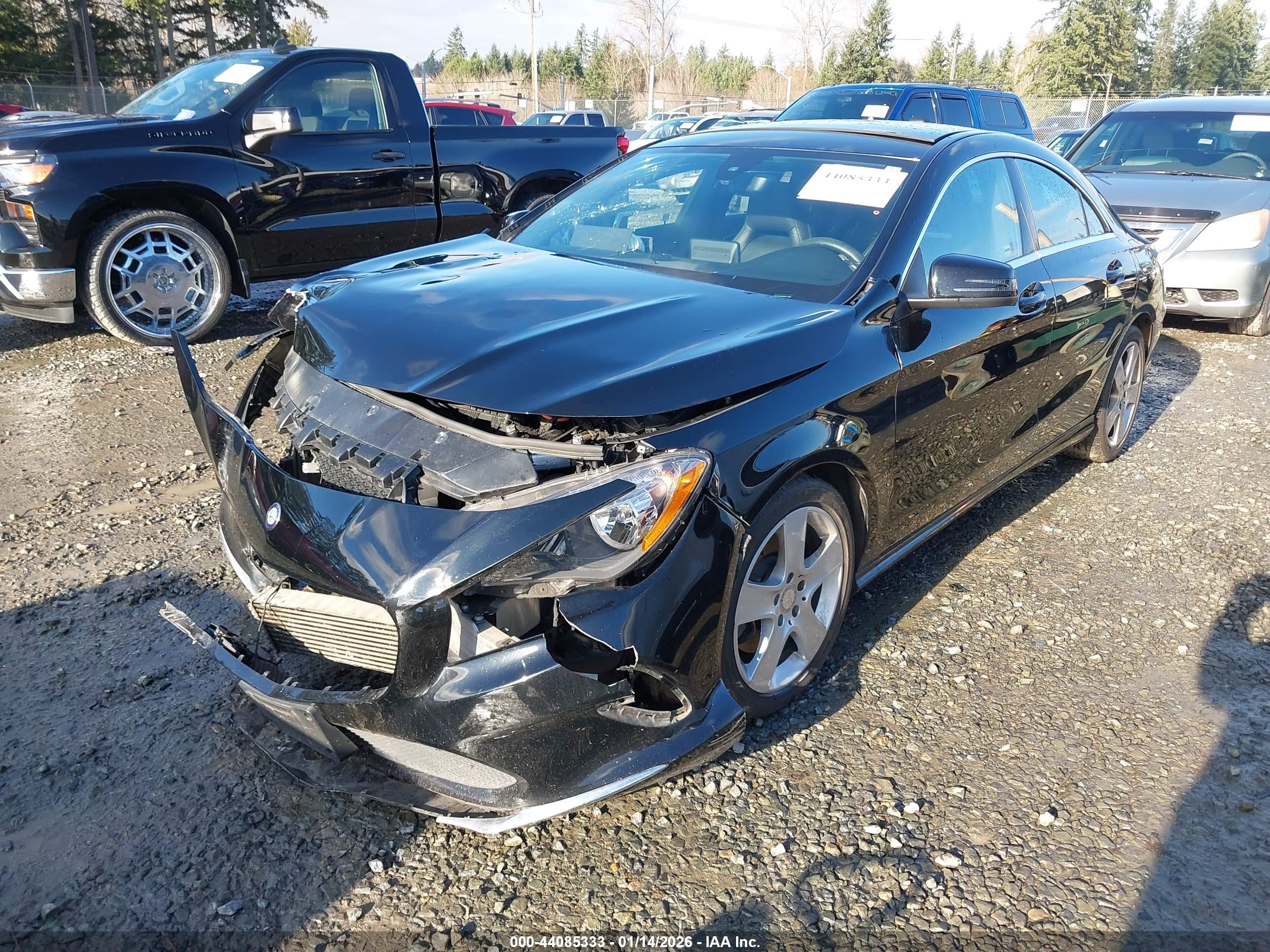 MERCEDES-BENZ CLA image 2