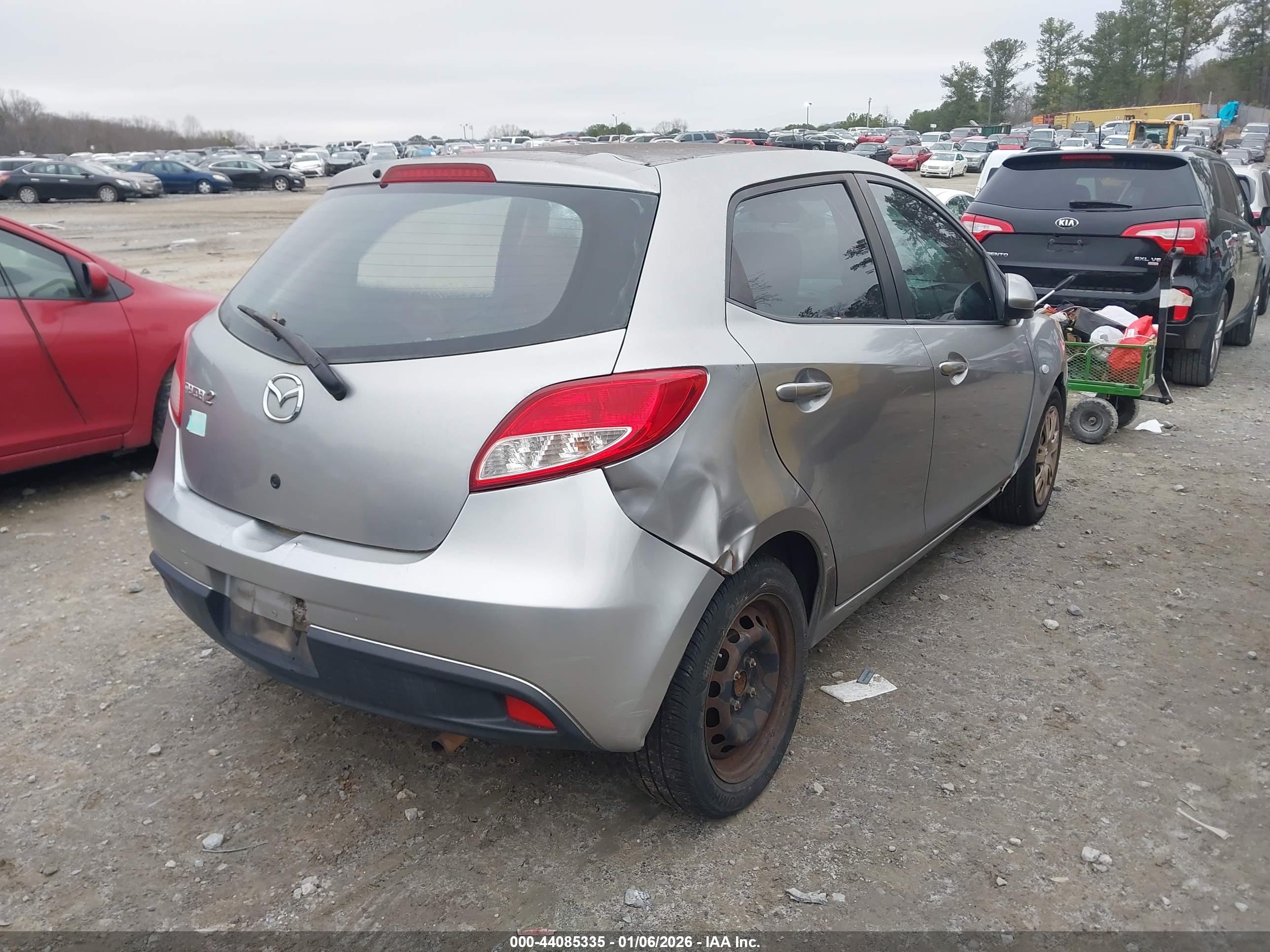 MAZDA MAZDA2 image 4
