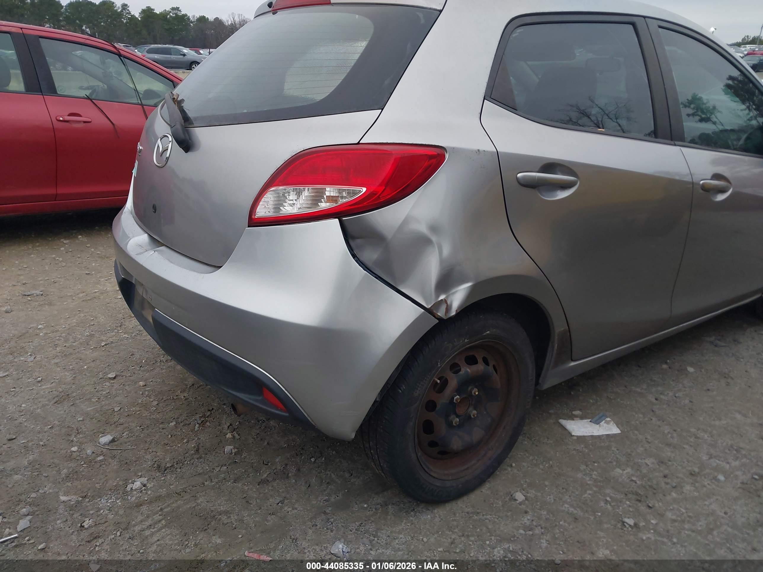 MAZDA MAZDA2 image 6