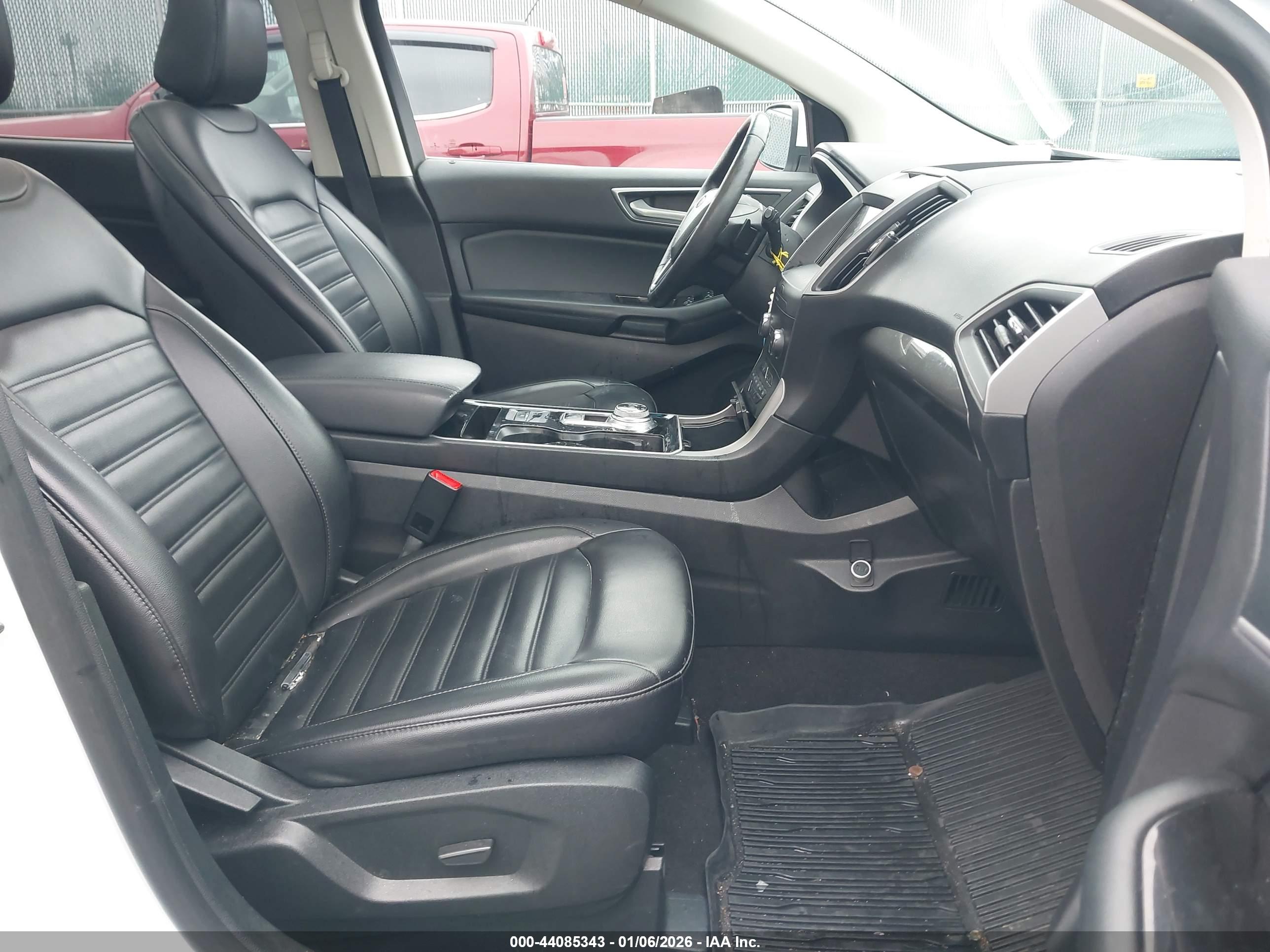 FORD EDGE image 5