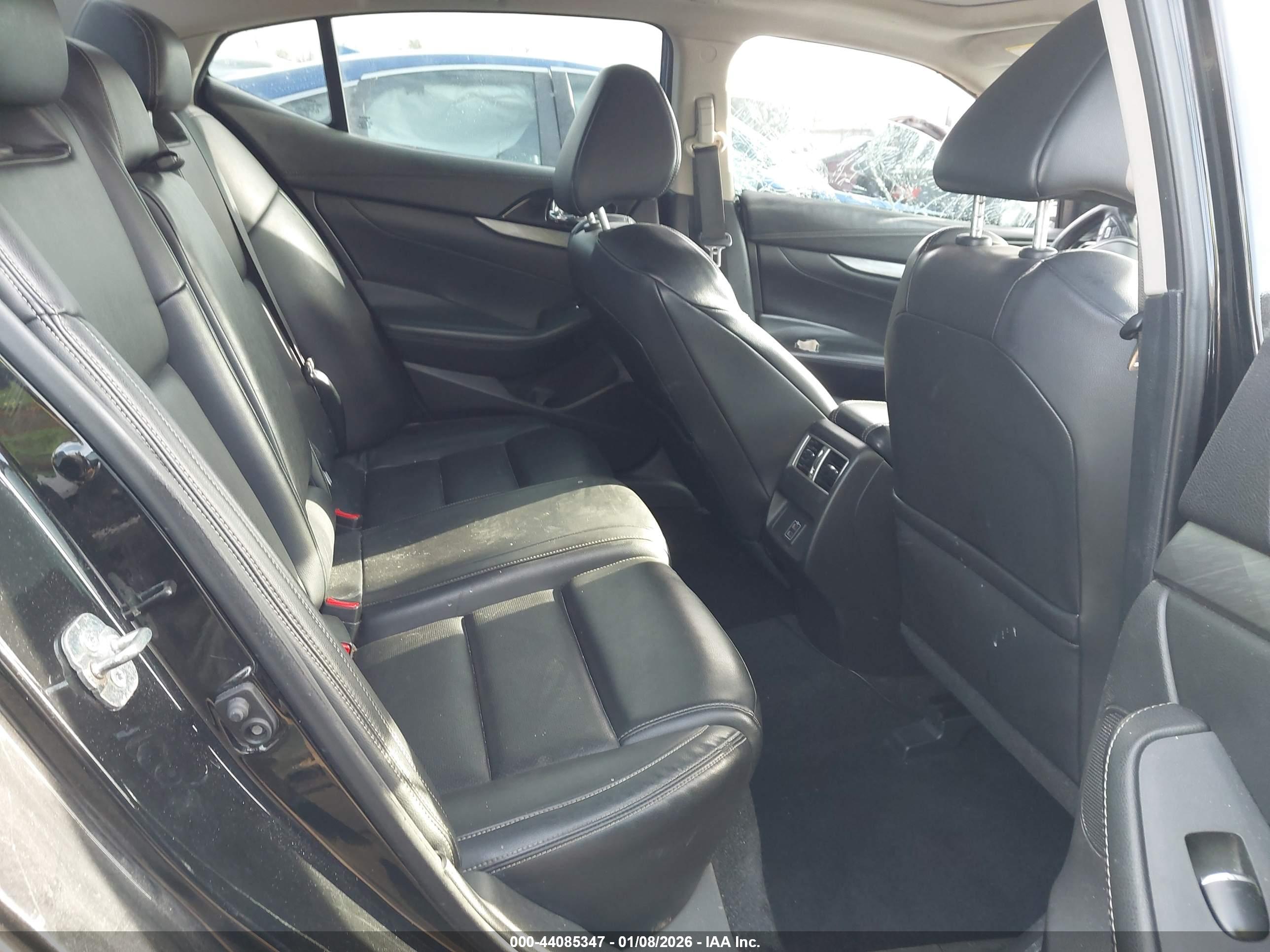 NISSAN MAXIMA image 8