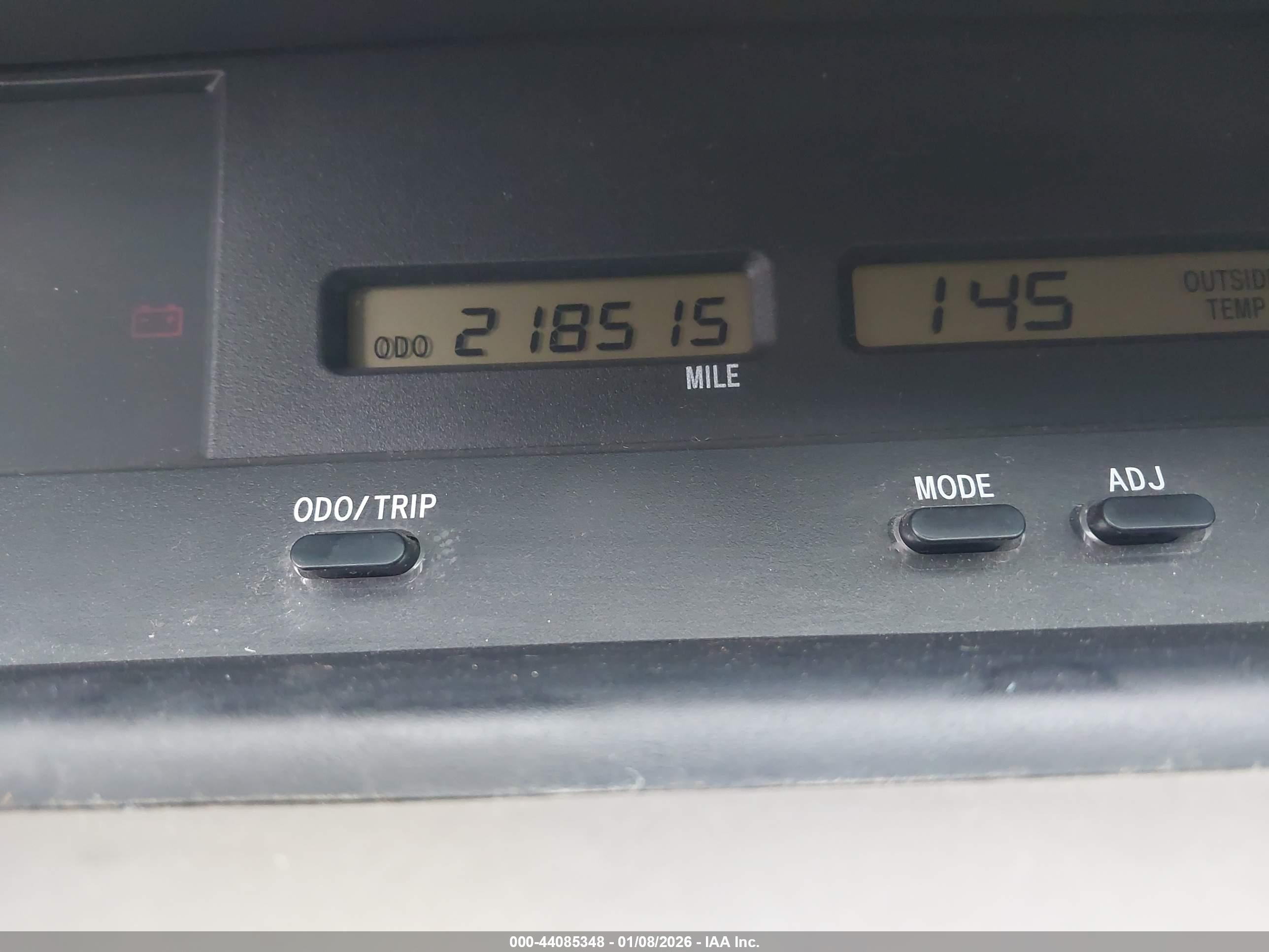 TOYOTA AVALON image 7