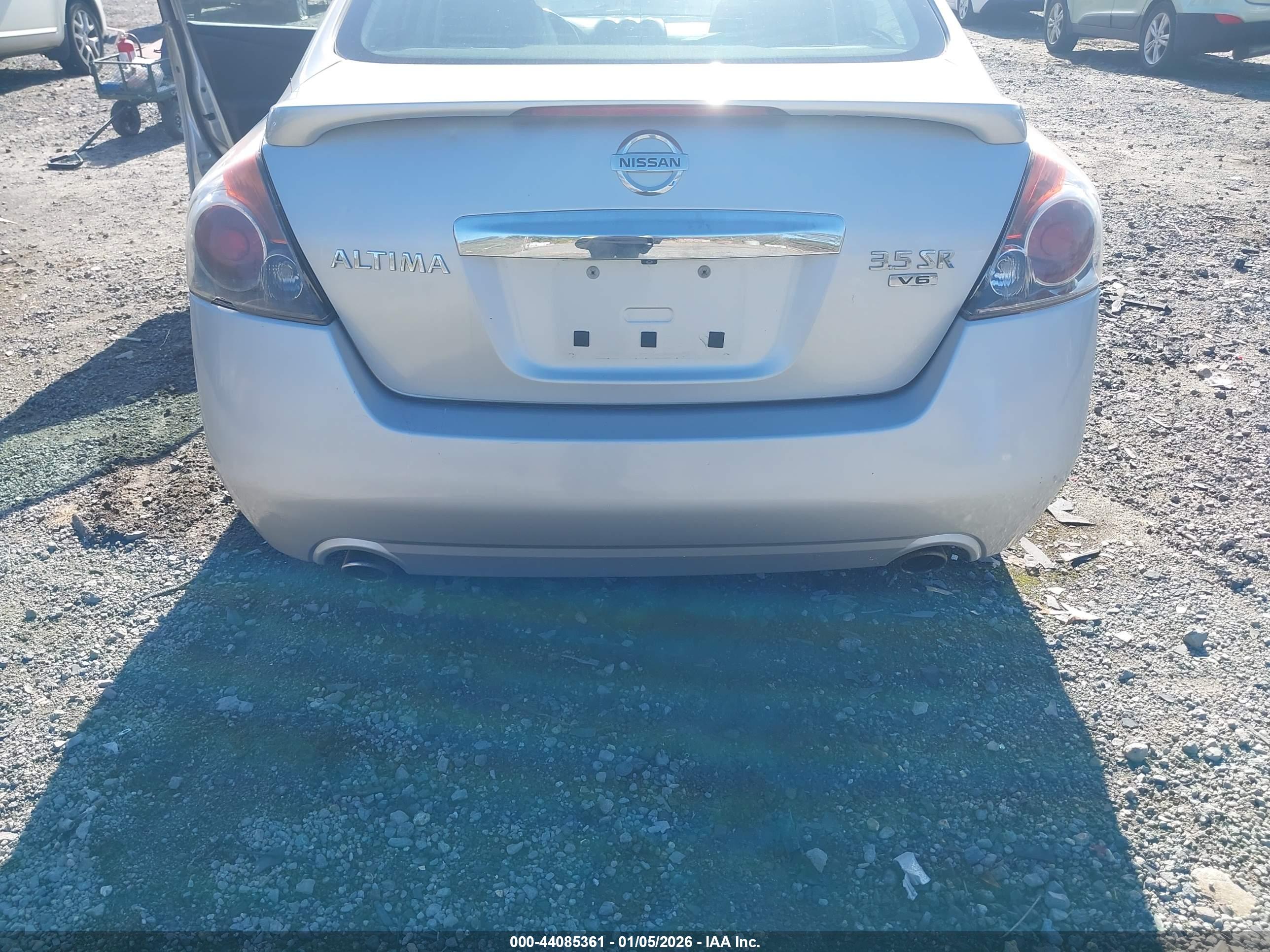 NISSAN ALTIMA image 6