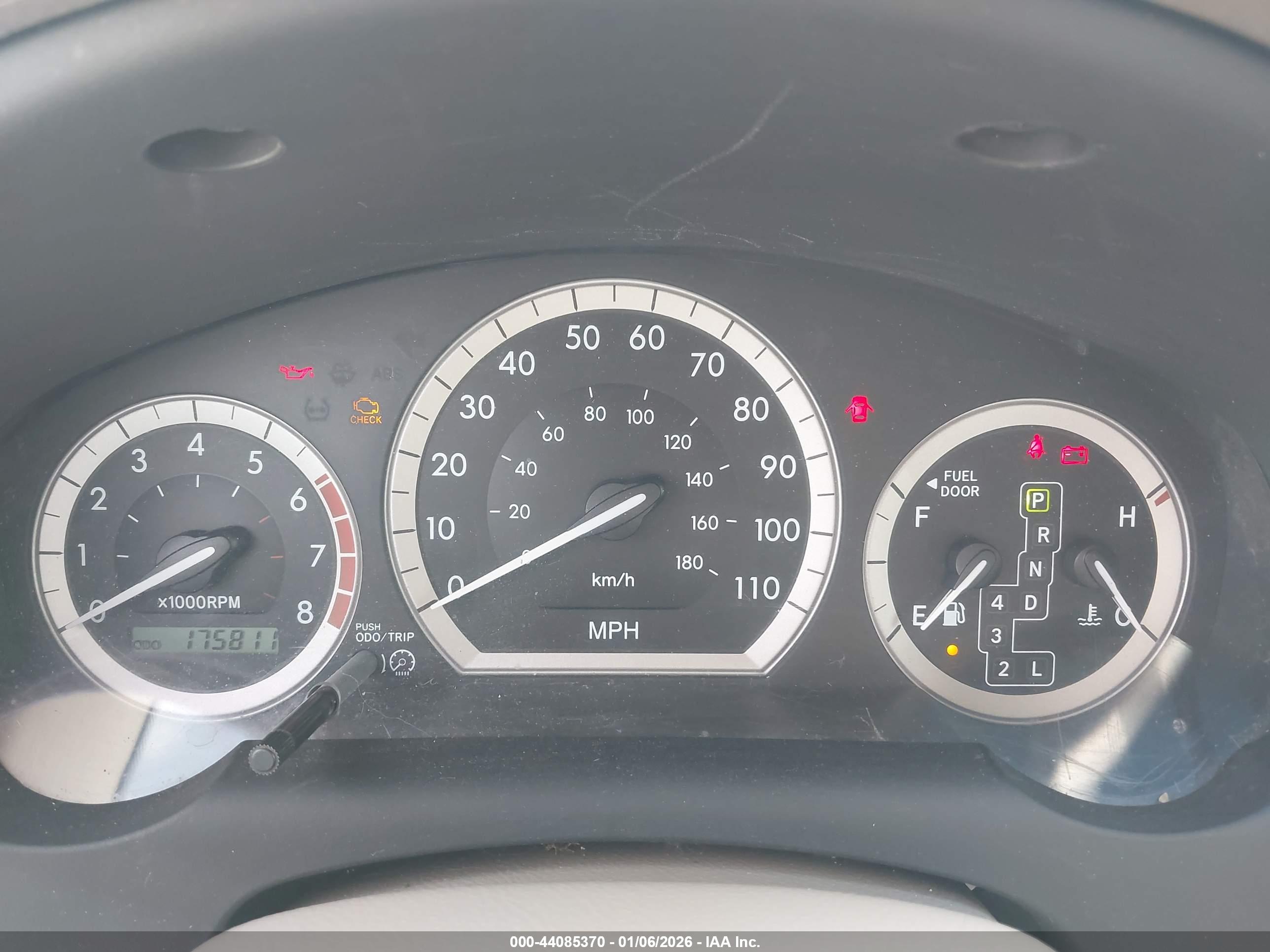 TOYOTA SIENNA image 7