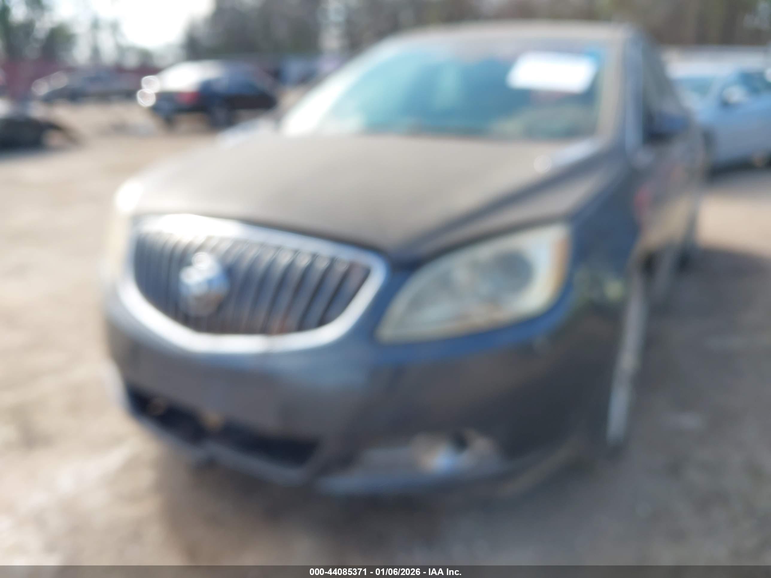 BUICK VERANO image 6