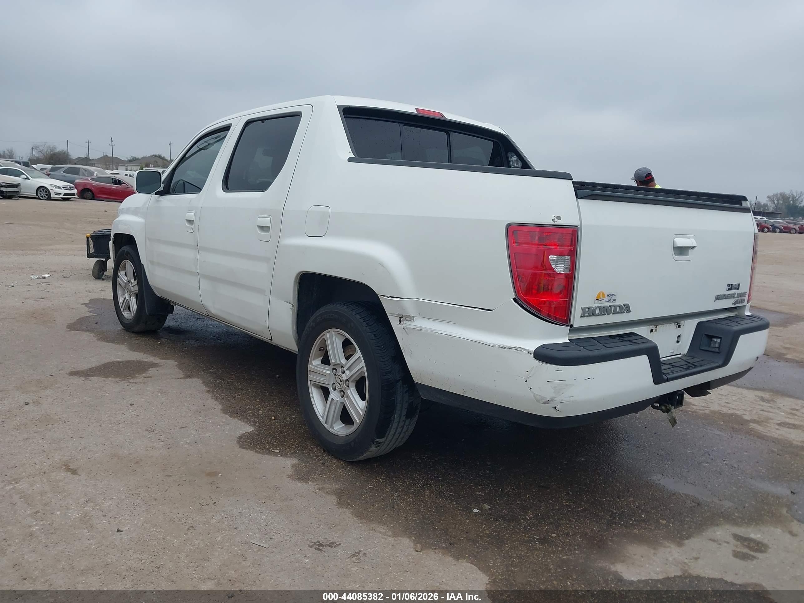 HONDA RIDGELINE image 3