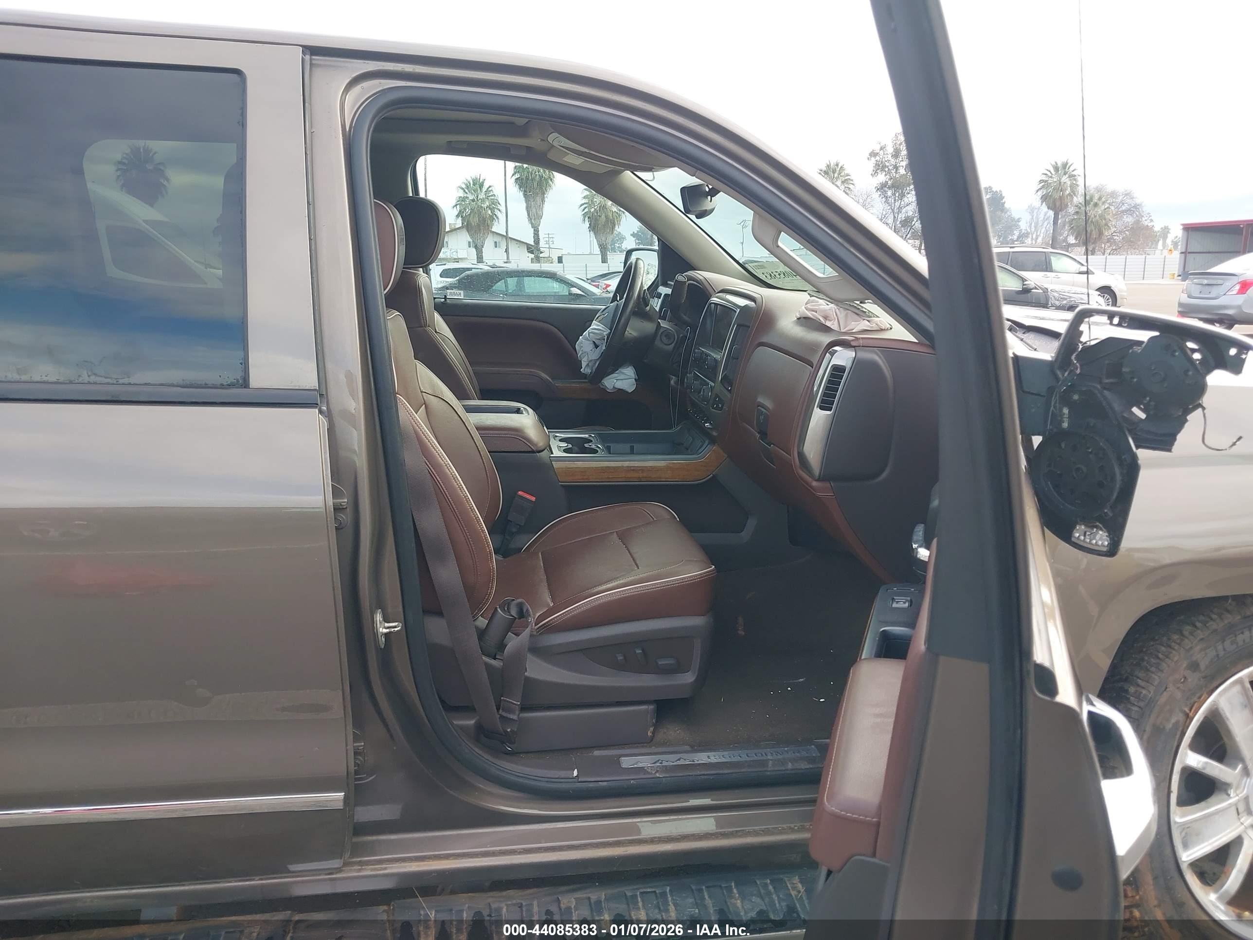 CHEVROLET SILVERADO image 5