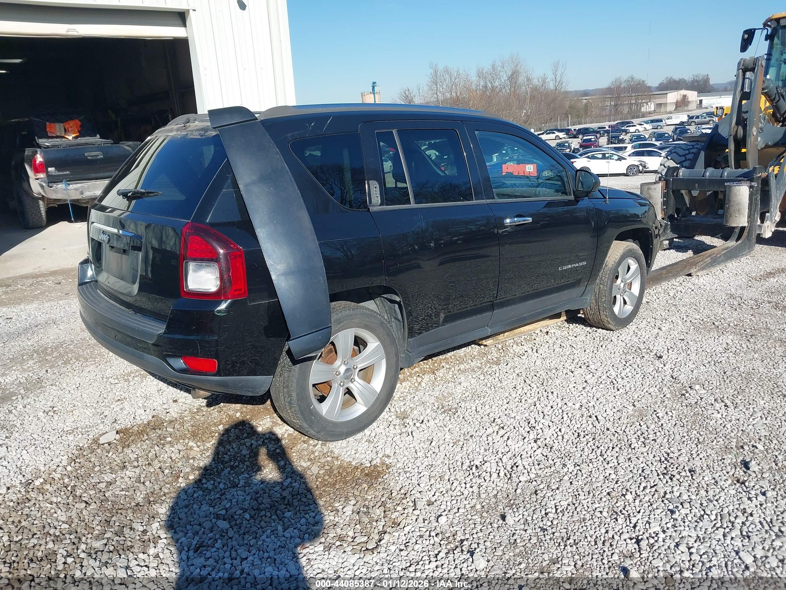 JEEP COMPASS image 4