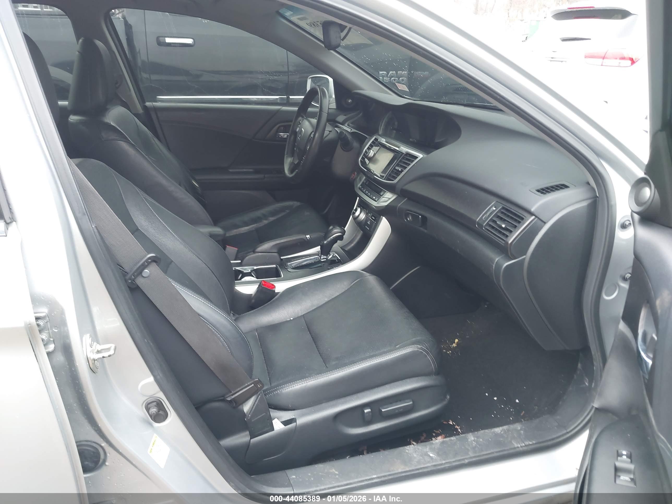 HONDA ACCORD image 5