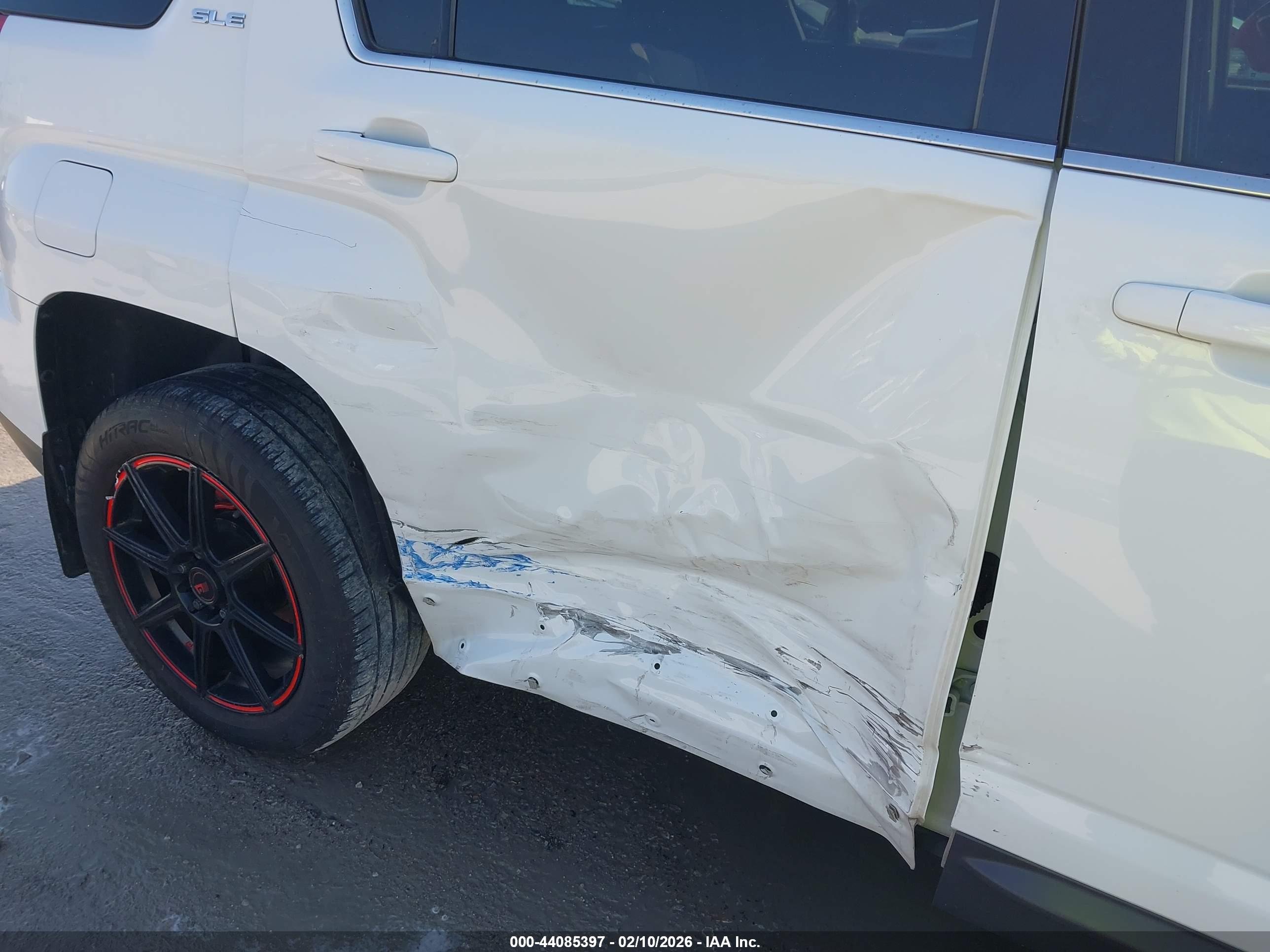 GMC TERRAIN image 6