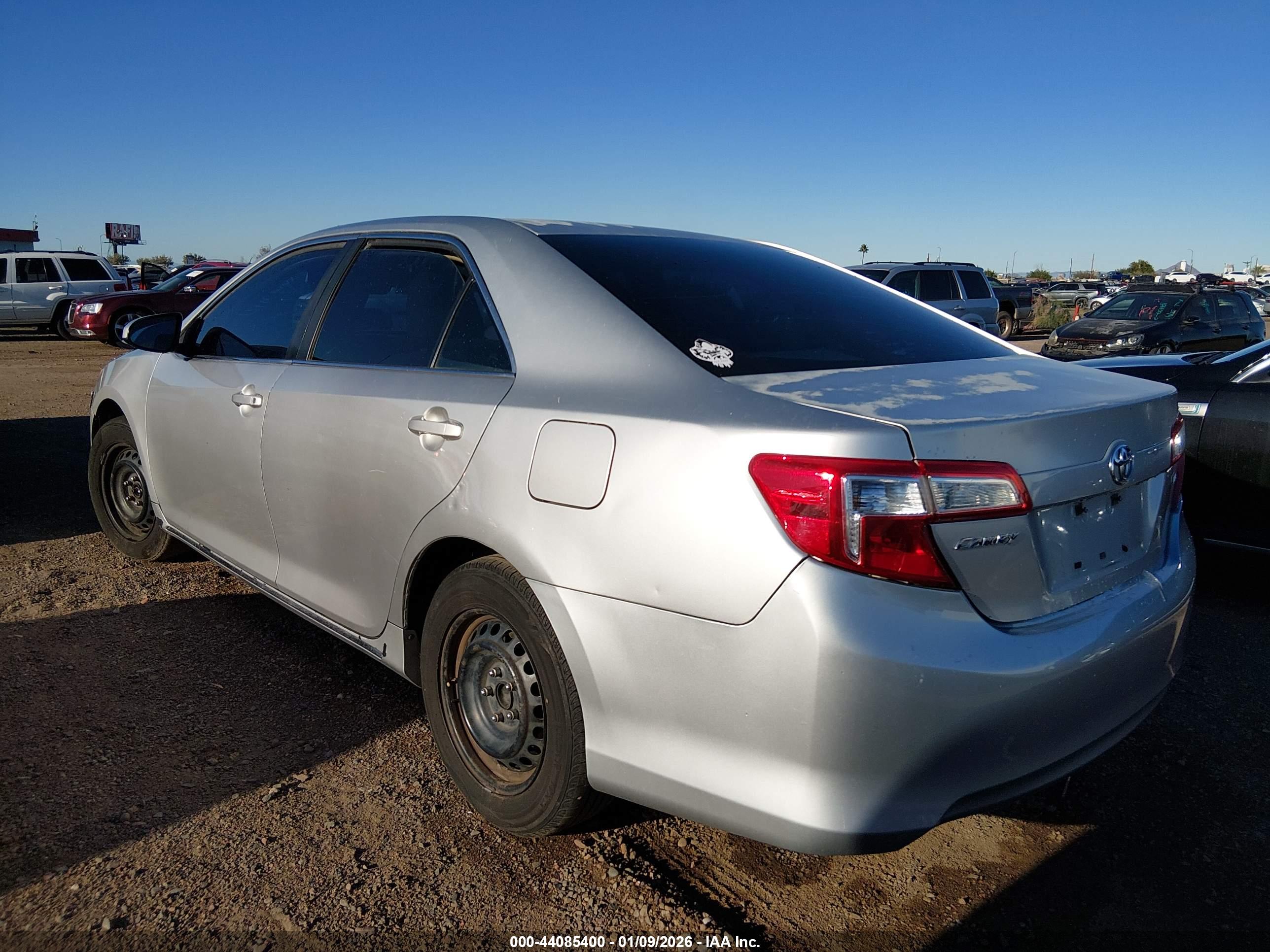 TOYOTA CAMRY image 3