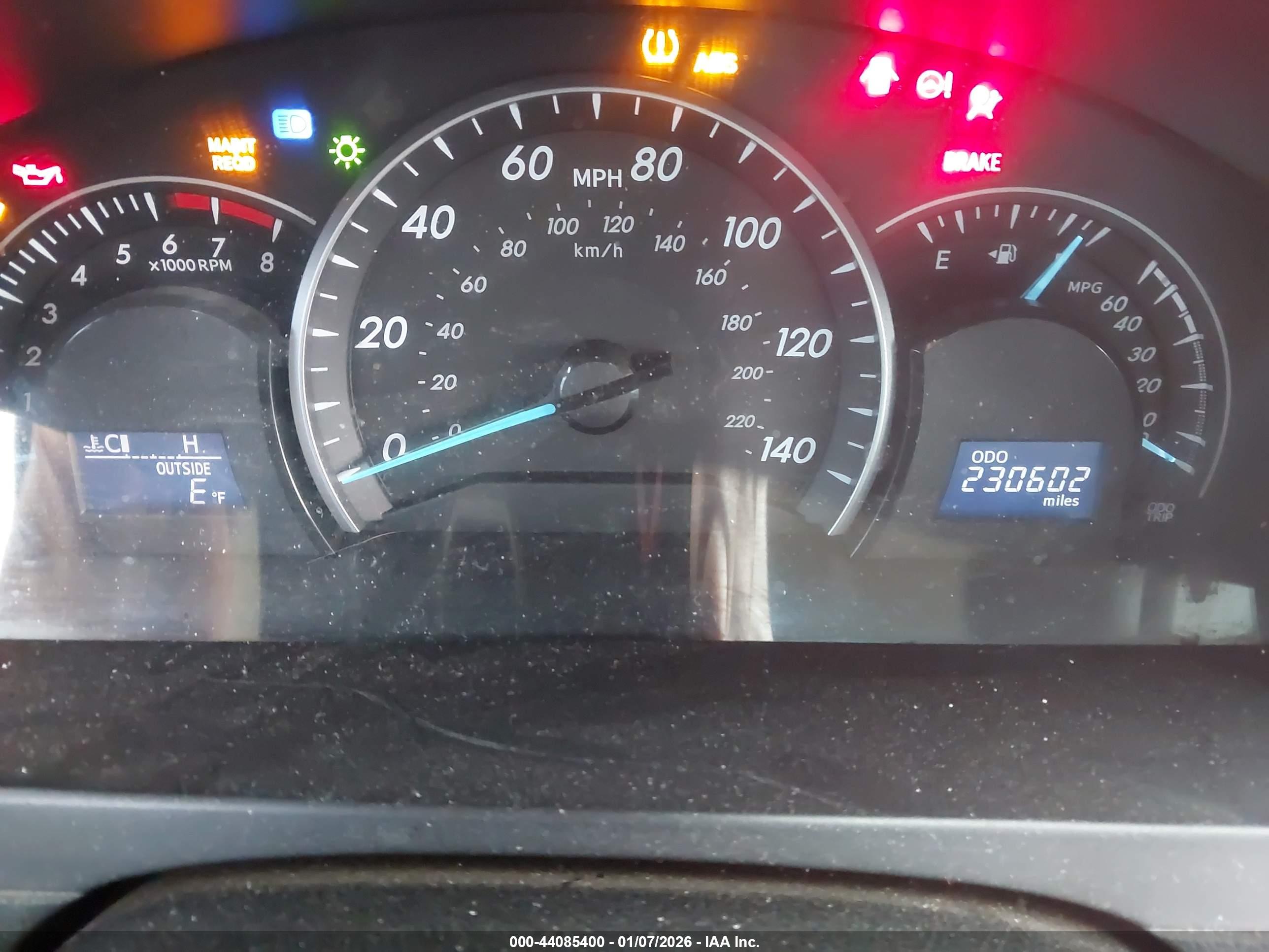 TOYOTA CAMRY image 7