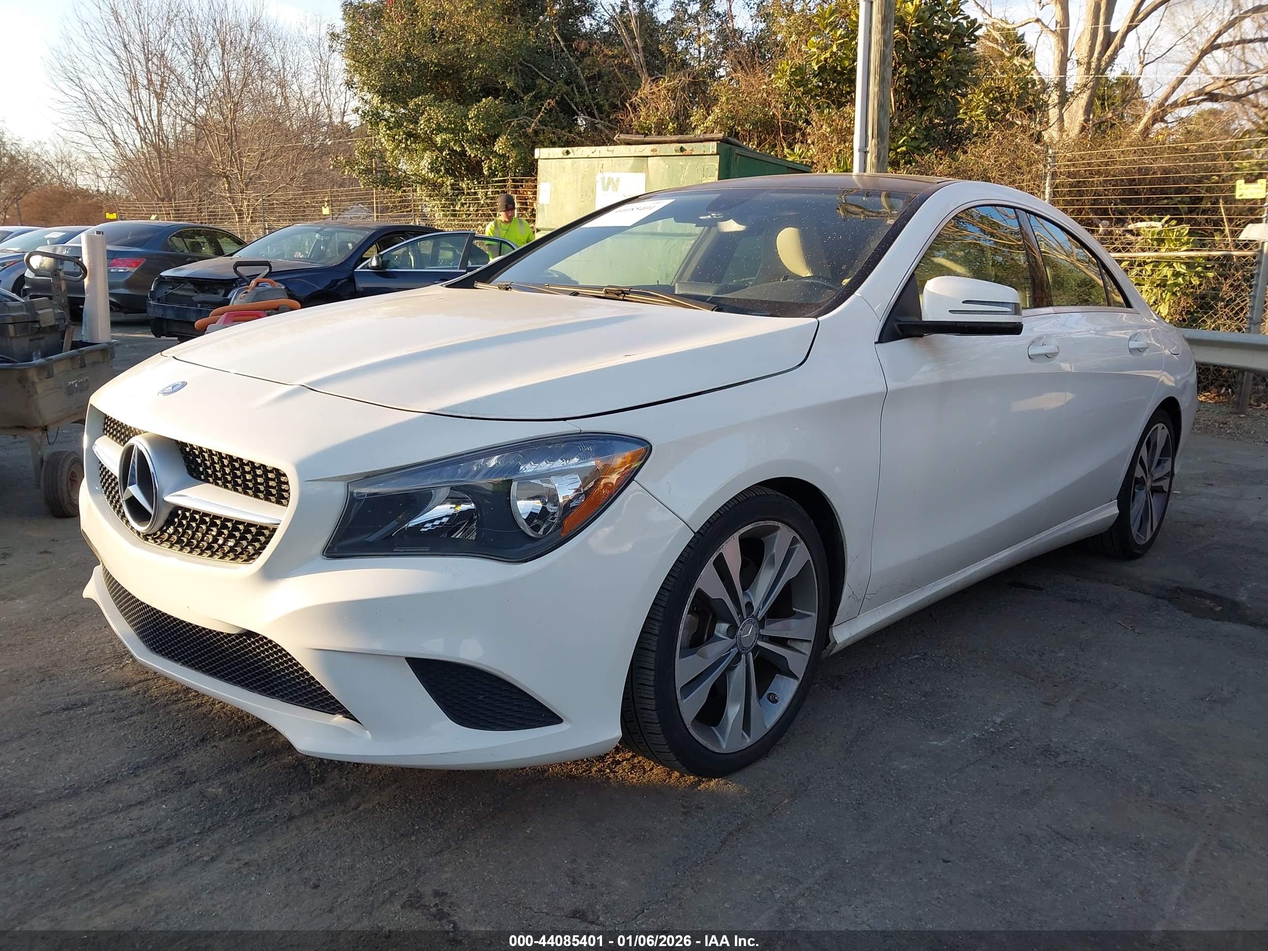 MERCEDES-BENZ CLA image 2