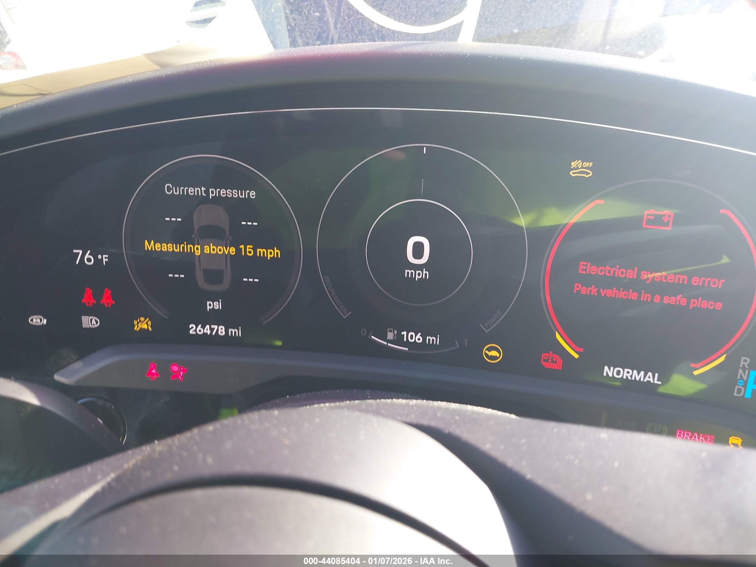 PORSCHE TAYCAN image 7