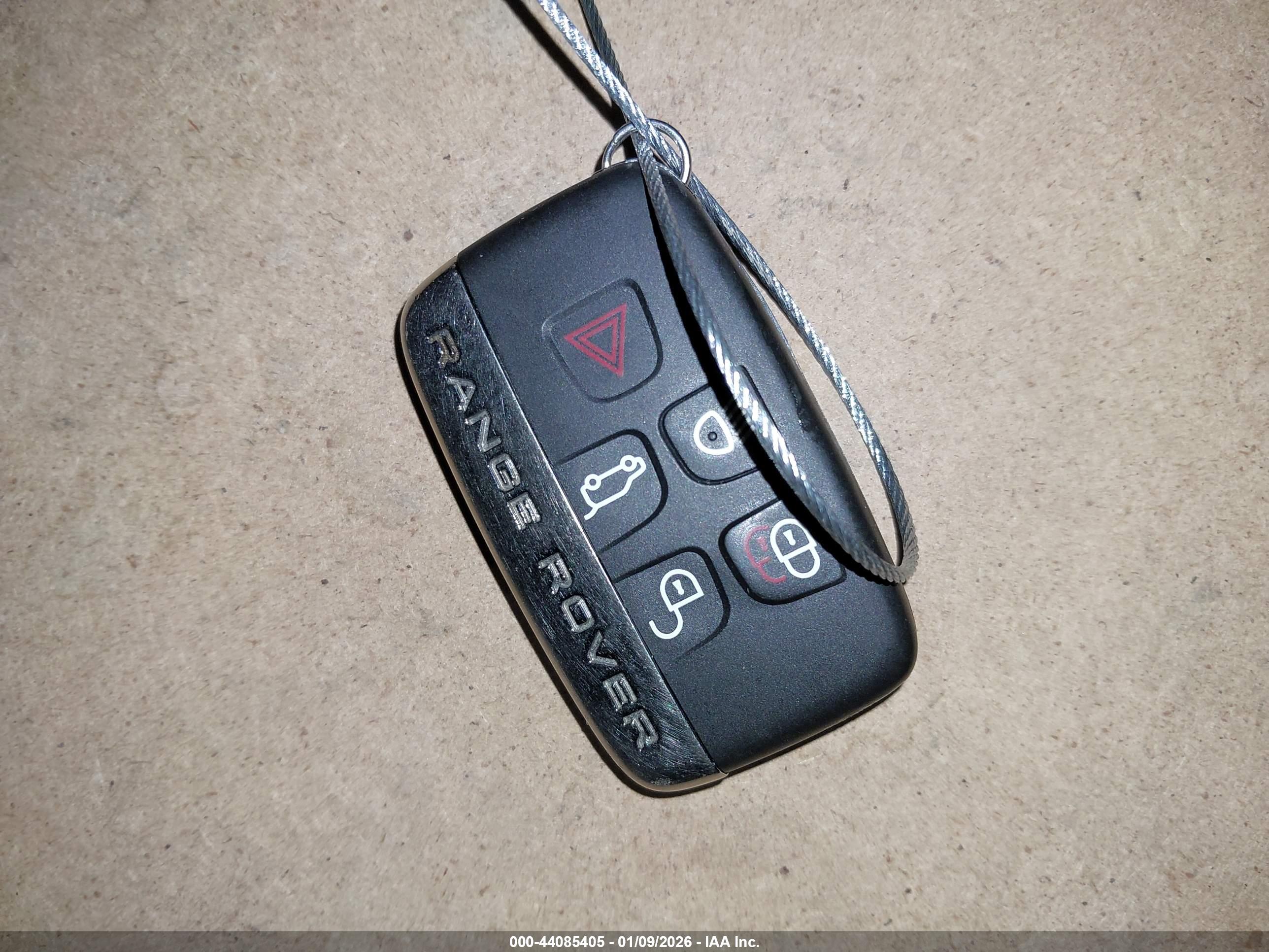 LAND ROVER image 11