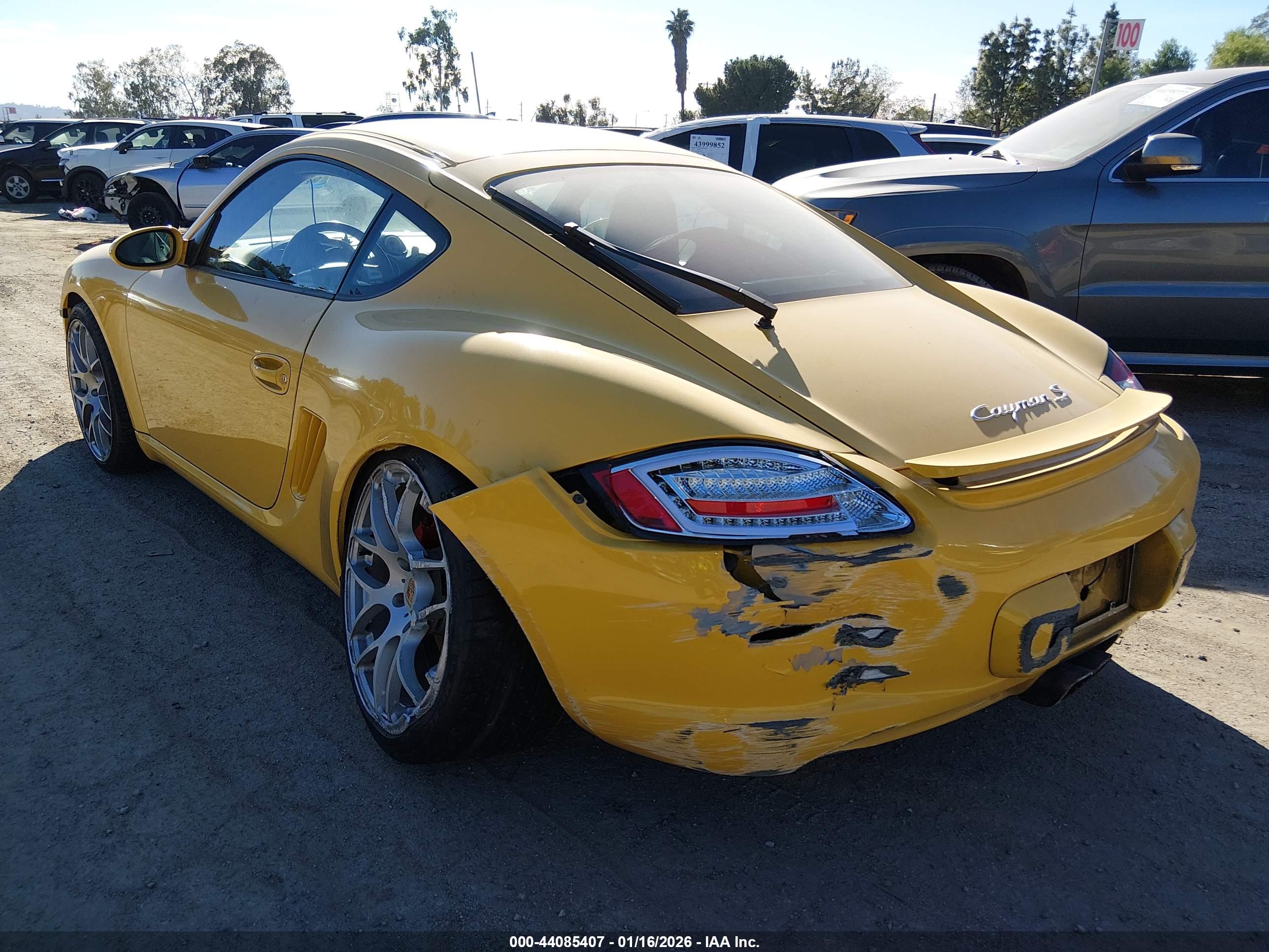 PORSCHE CAYMAN image 3