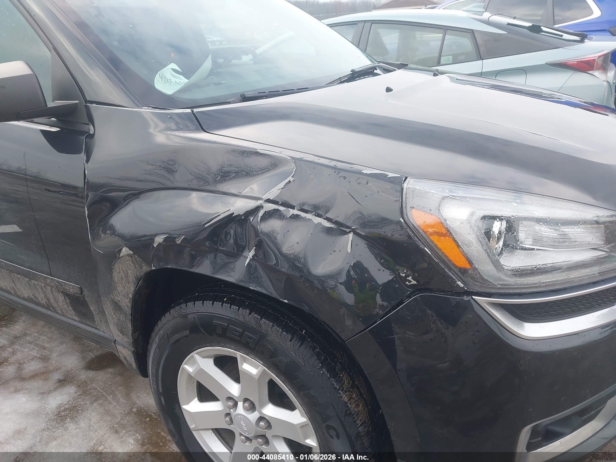 GMC ACADIA image 6