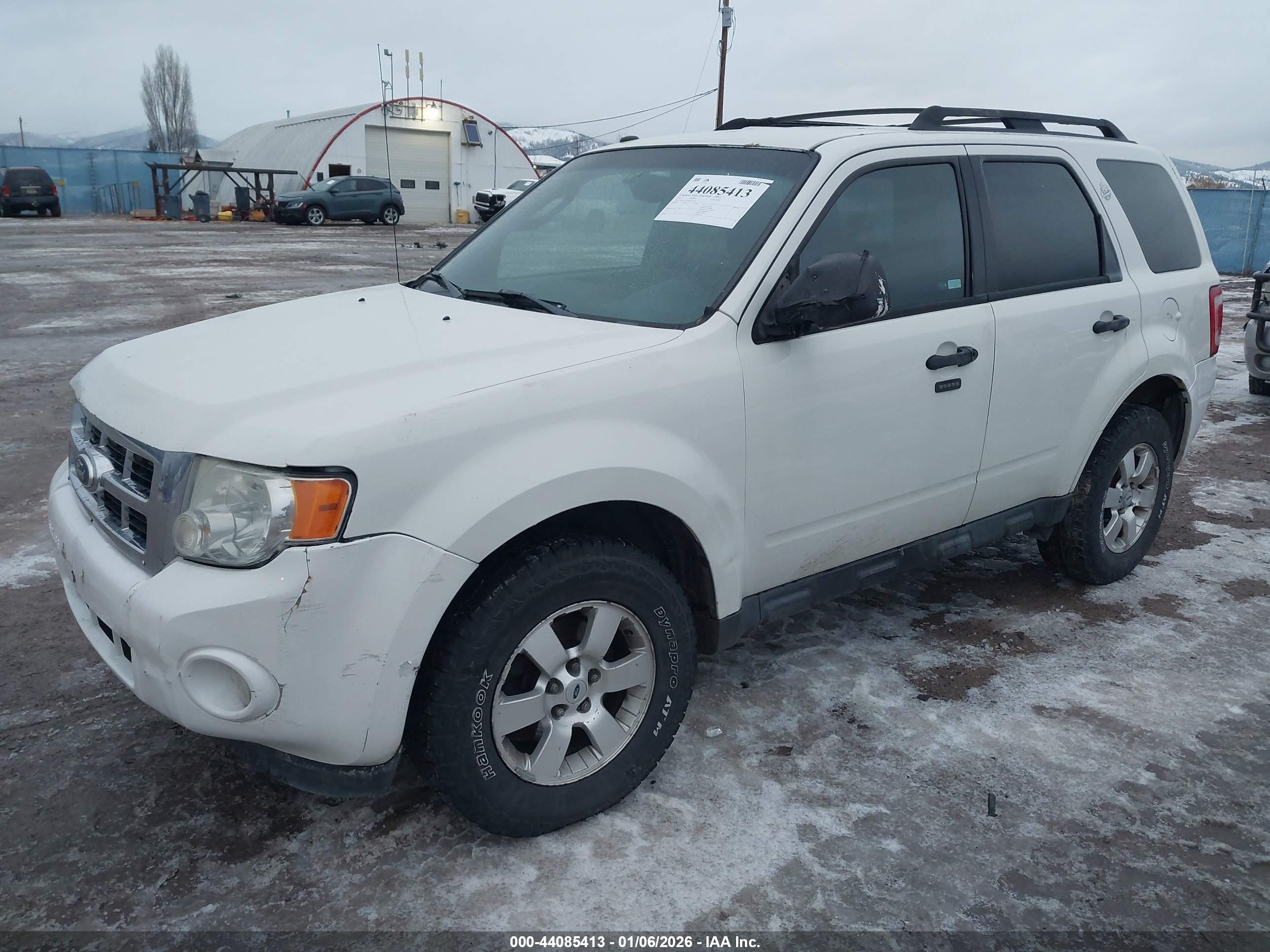 FORD ESCAPE image 2