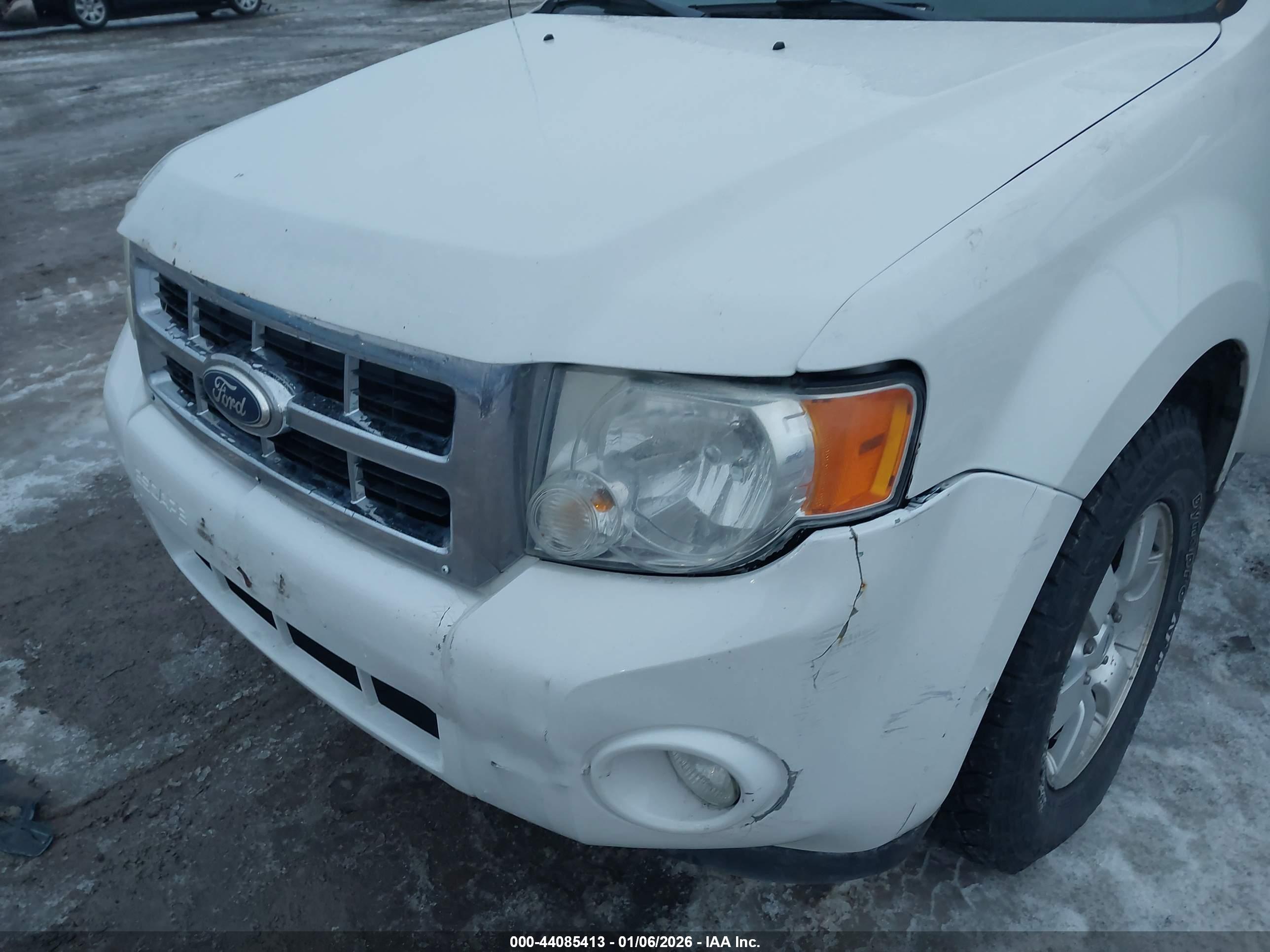 FORD ESCAPE image 6