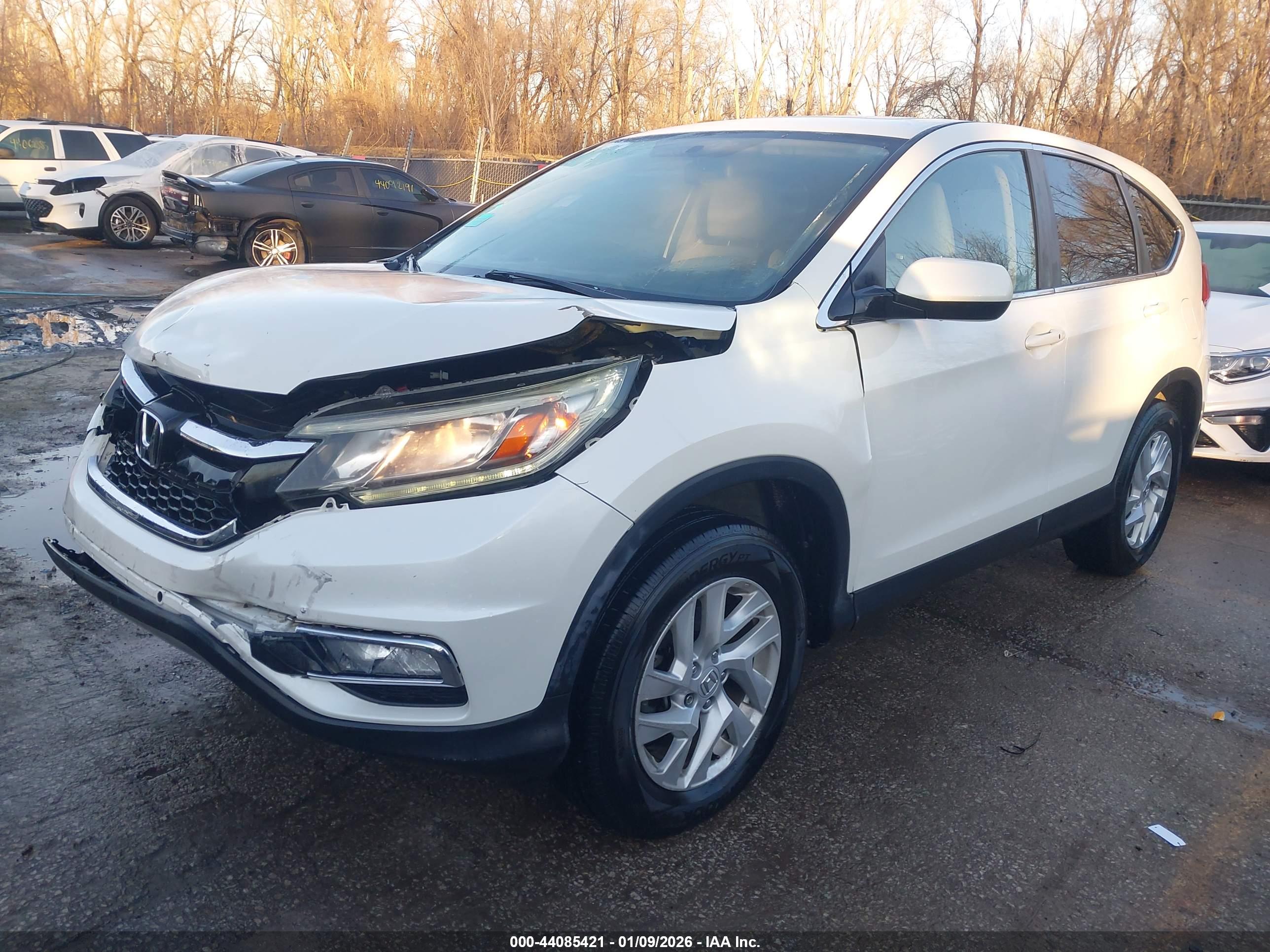 HONDA CR-V image 2