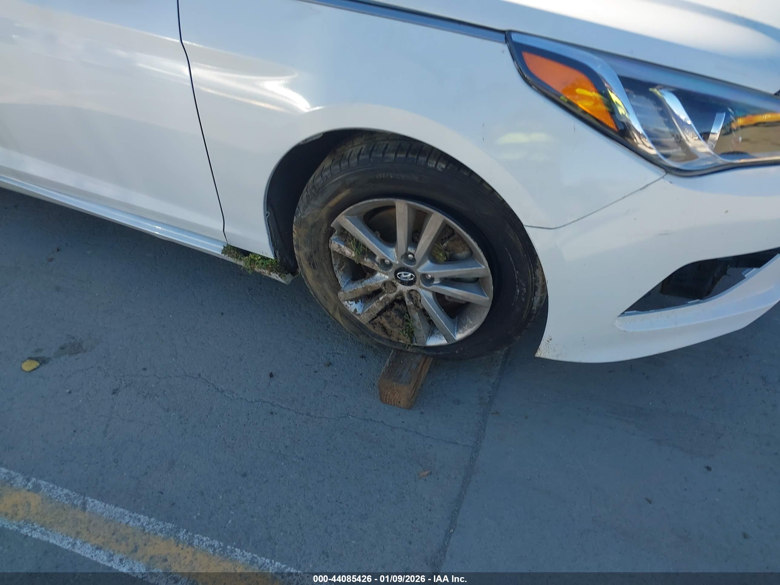 HYUNDAI SONATA image 6