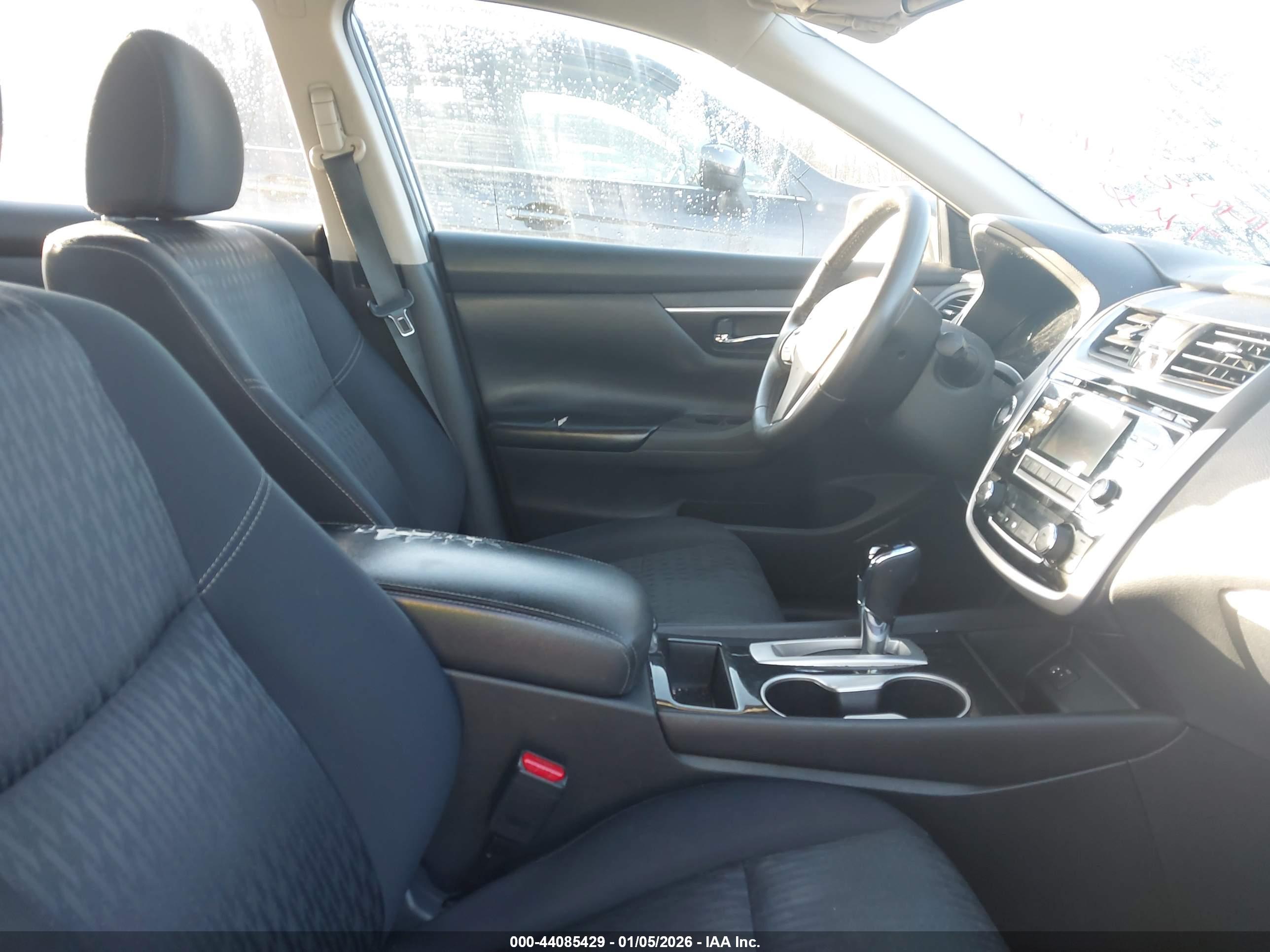 NISSAN ALTIMA image 5