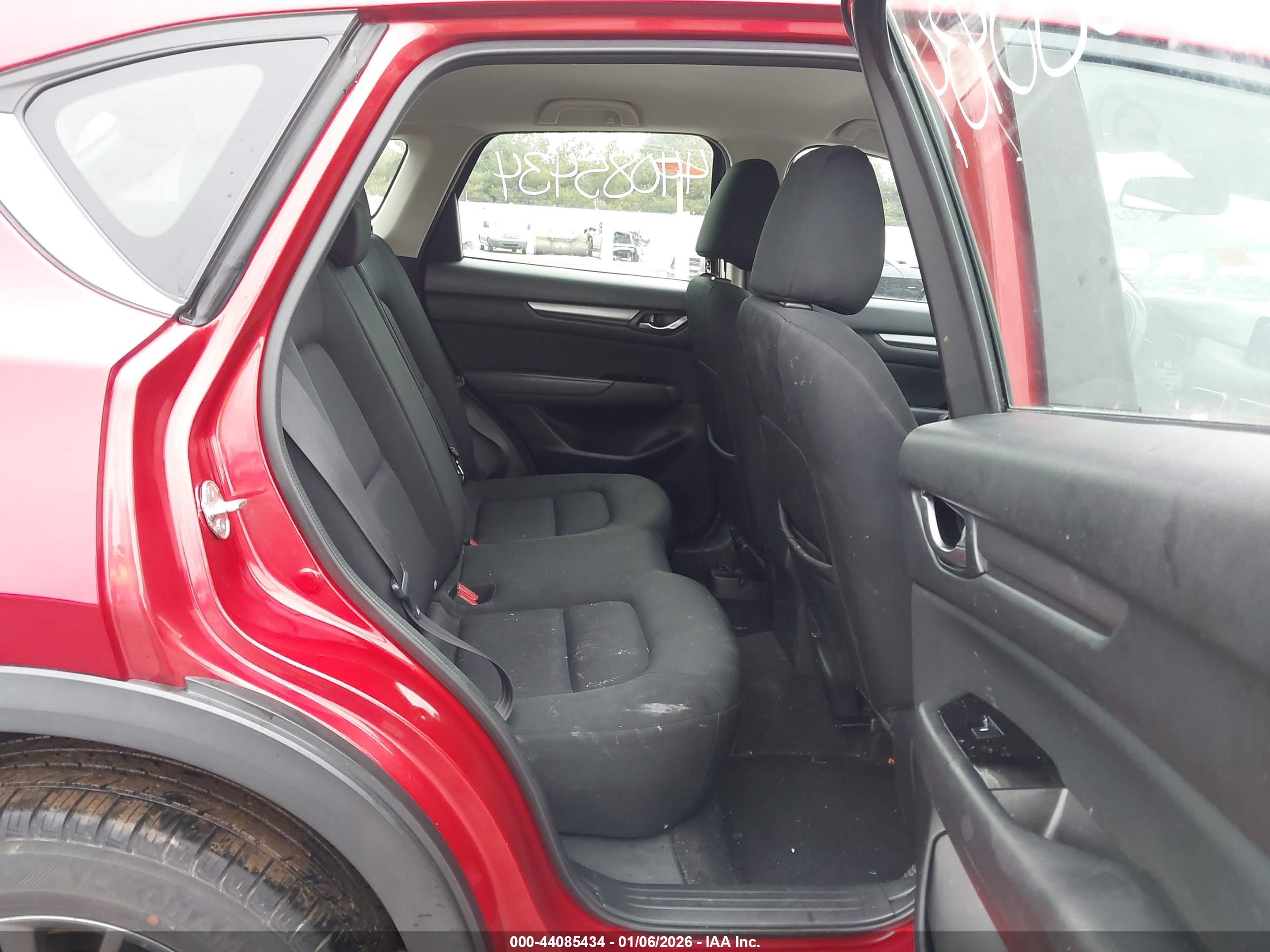 MAZDA CX-5 image 8