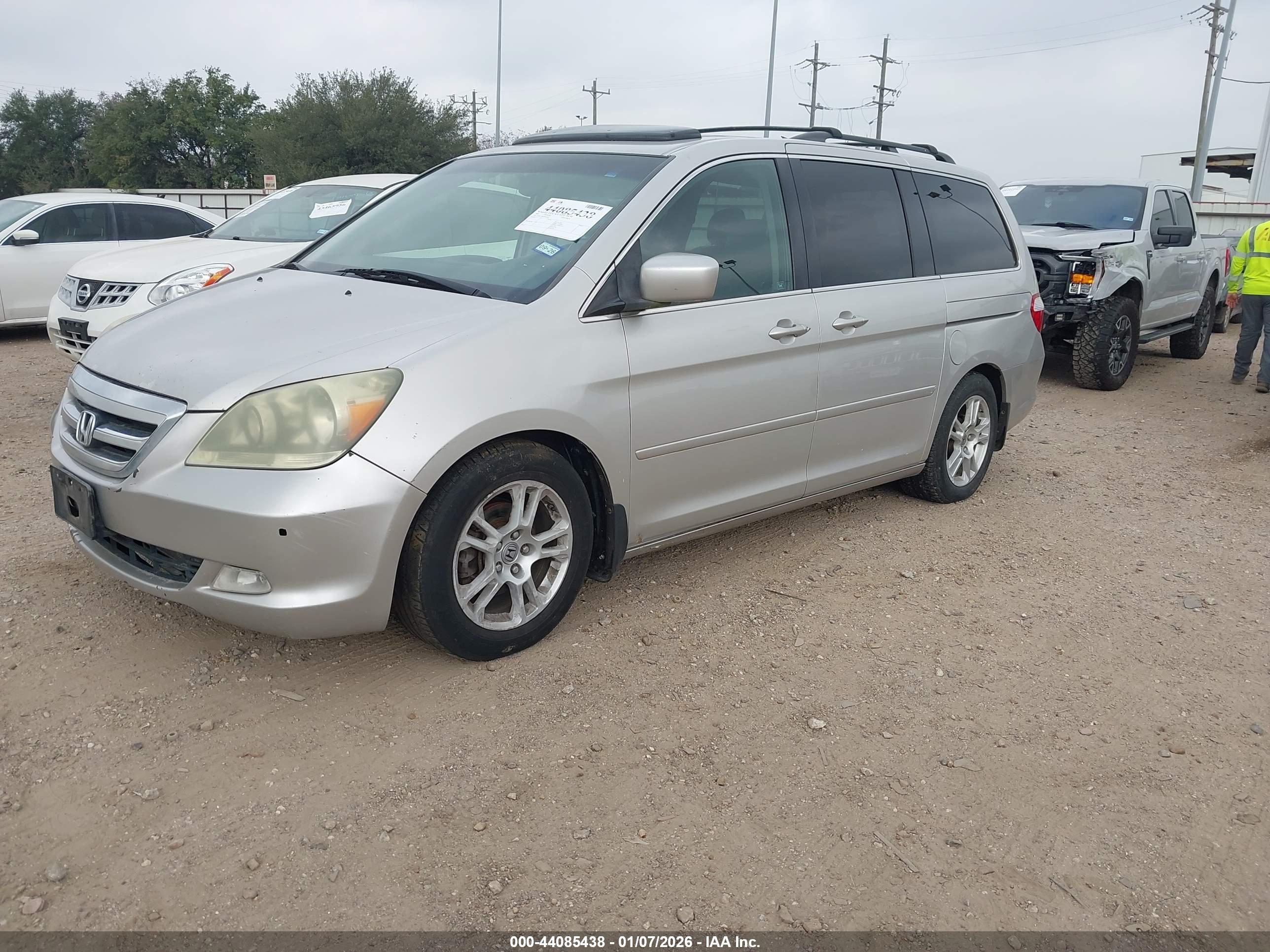 HONDA ODYSSEY image 2