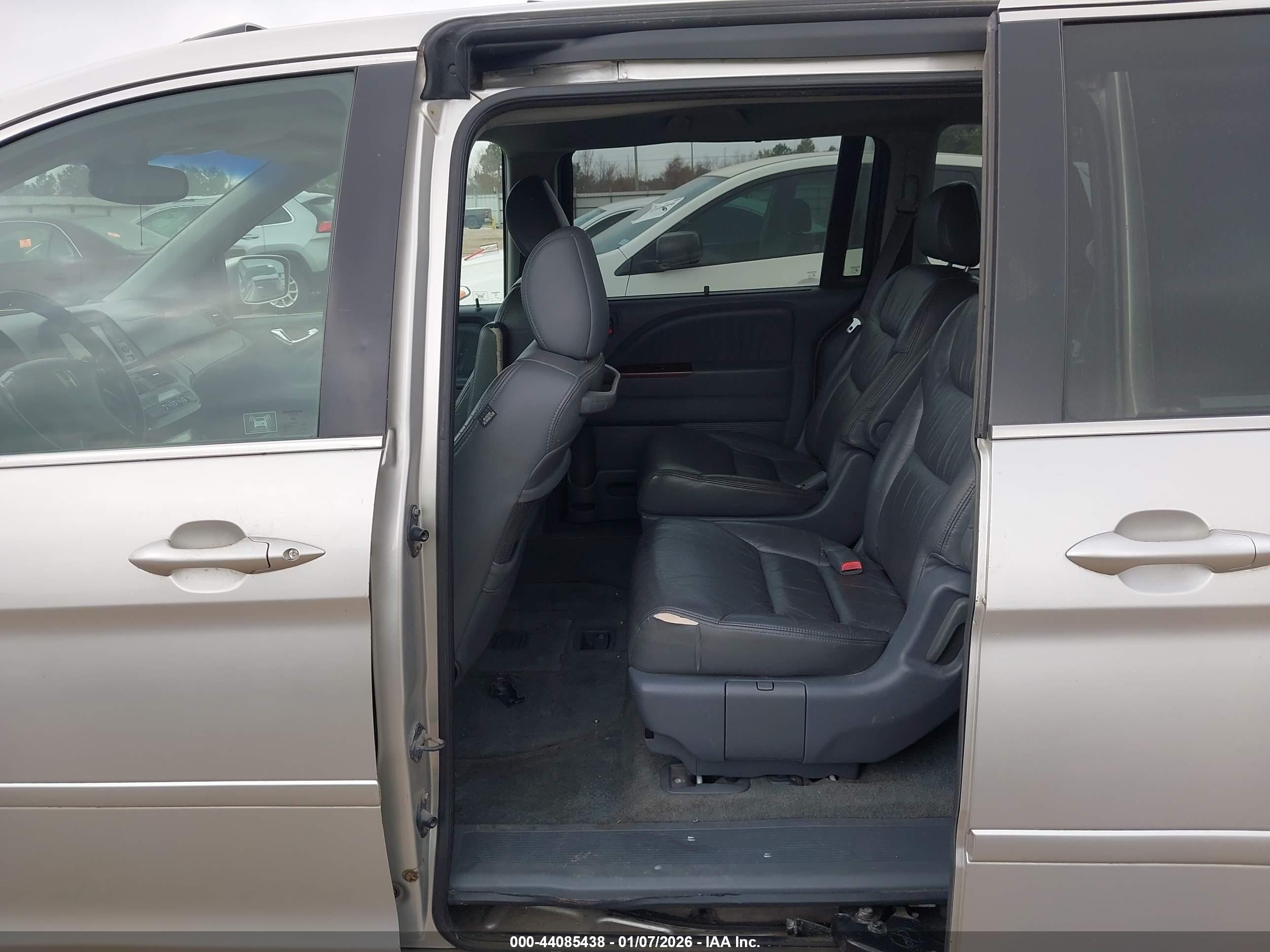 HONDA ODYSSEY image 8