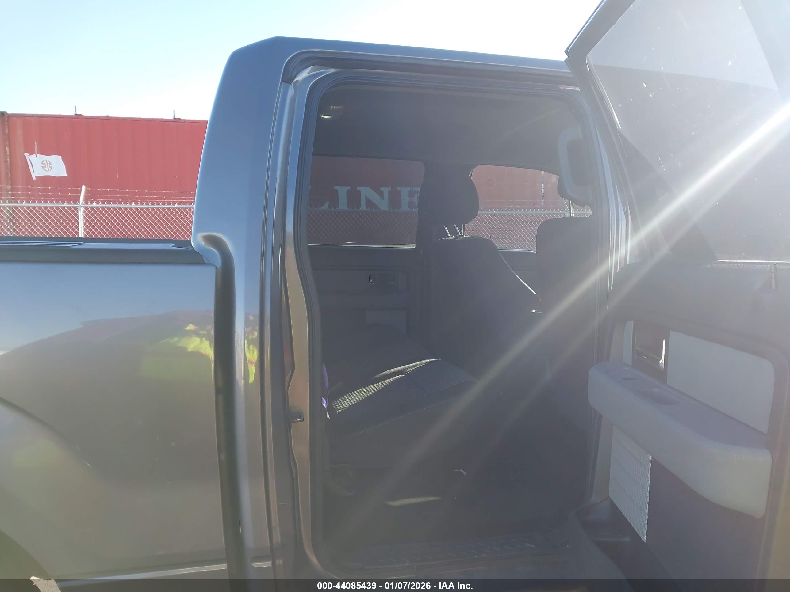 FORD F-150 image 8