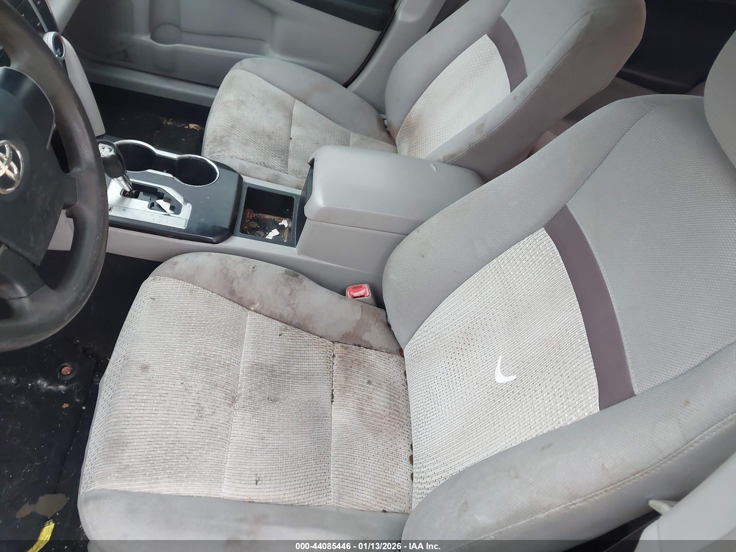 TOYOTA CAMRY image 6