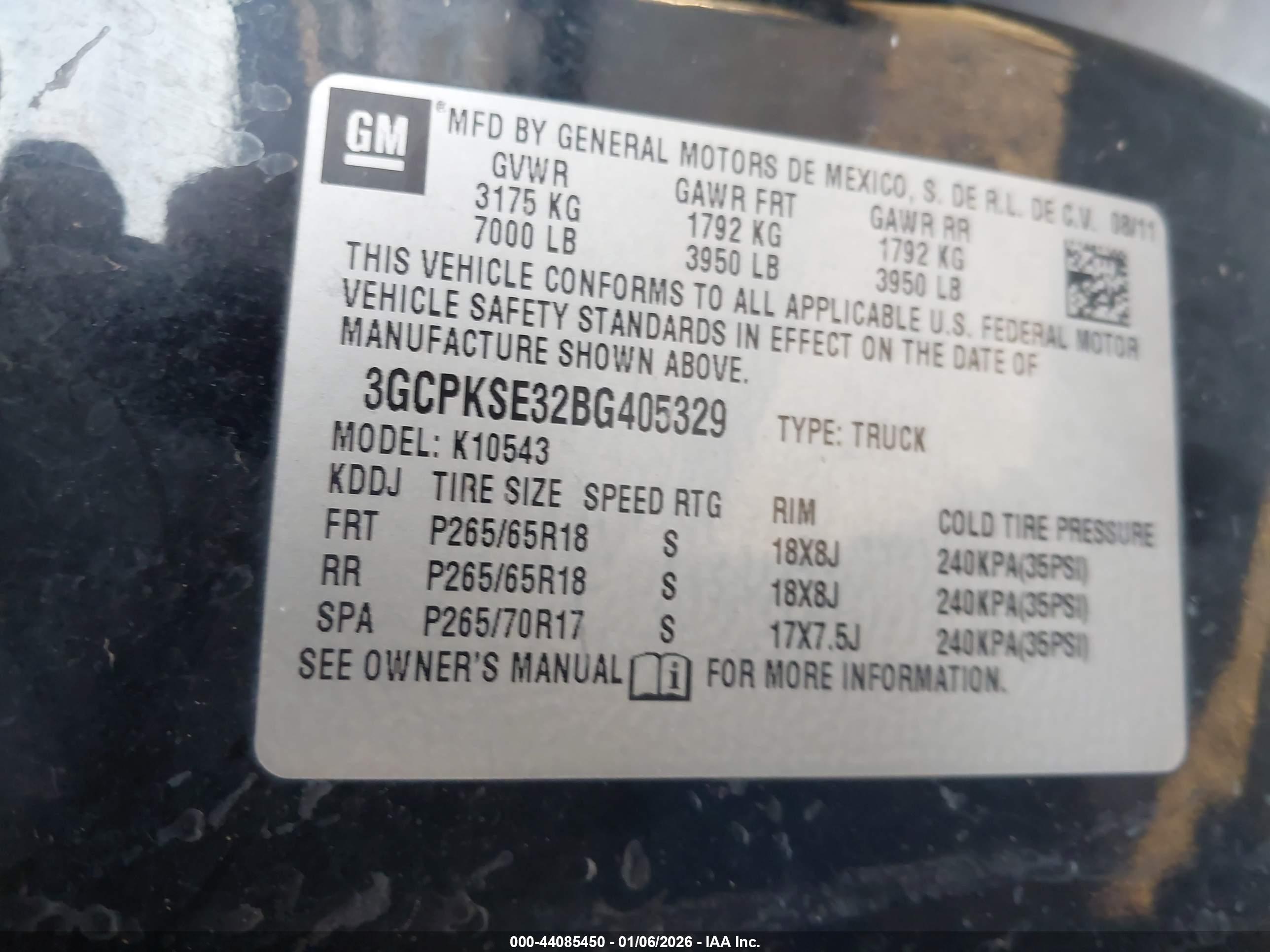 CHEVROLET SILVERADO image 9