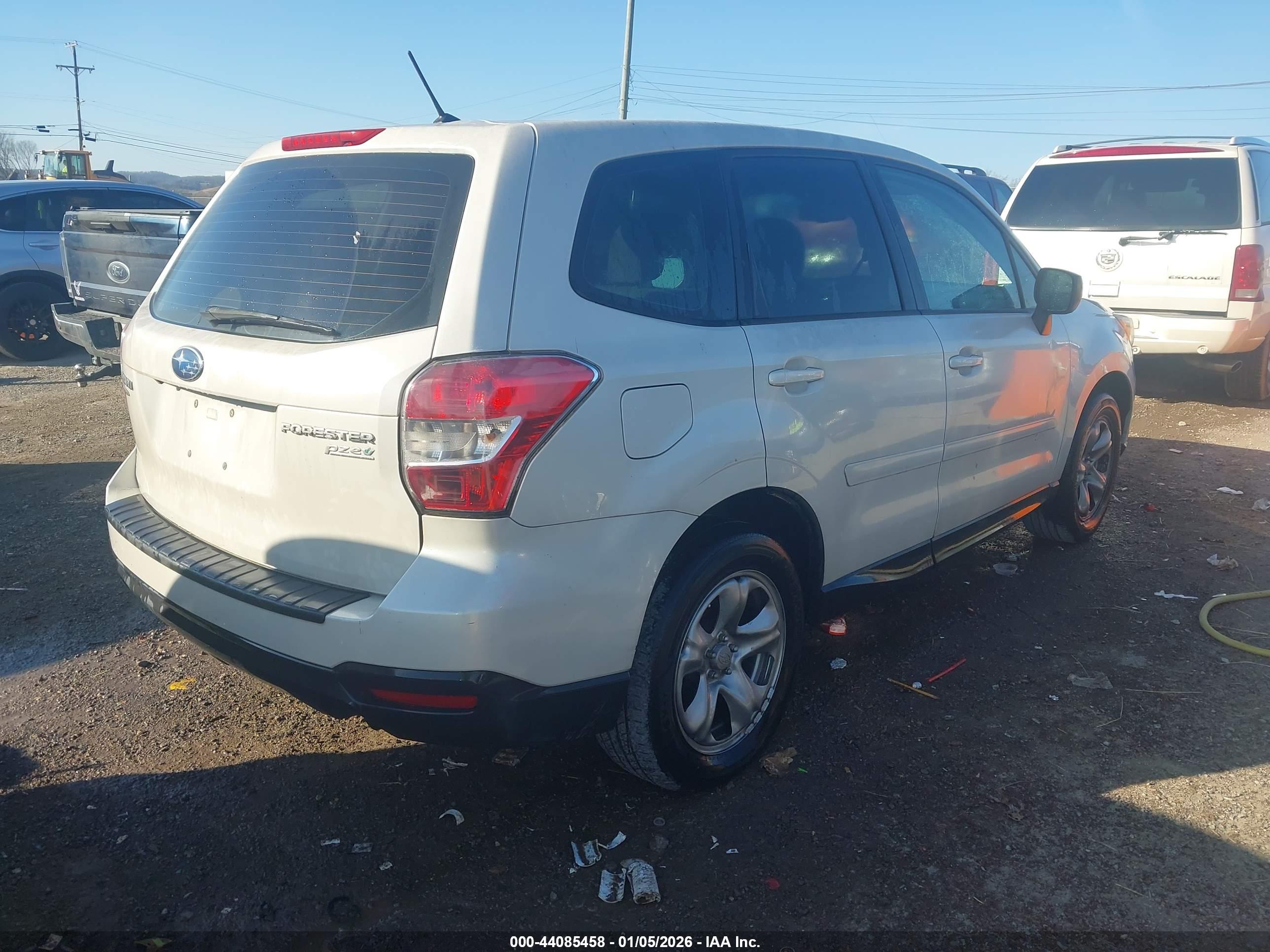 SUBARU FORESTER image 4