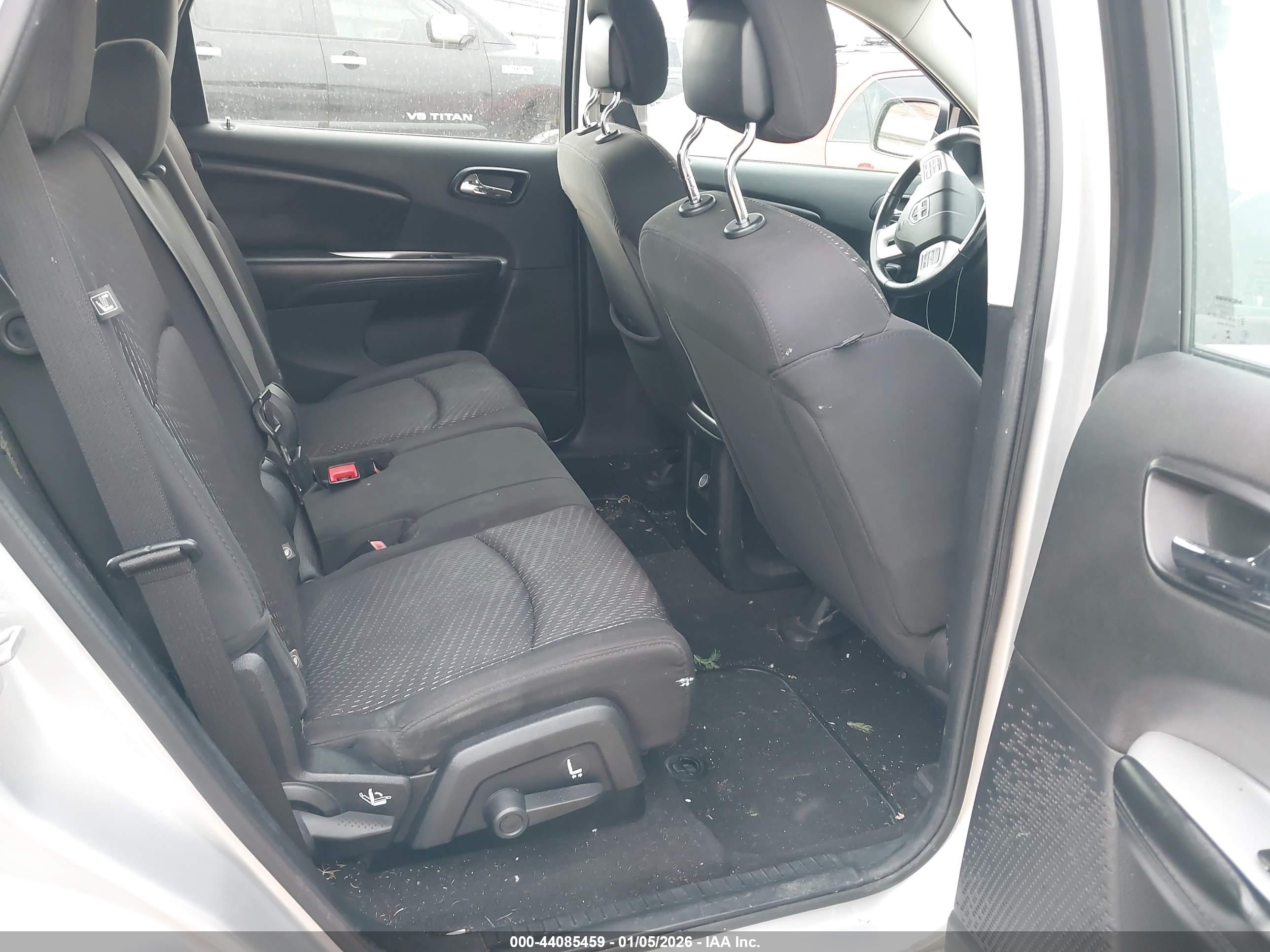DODGE JOURNEY image 8