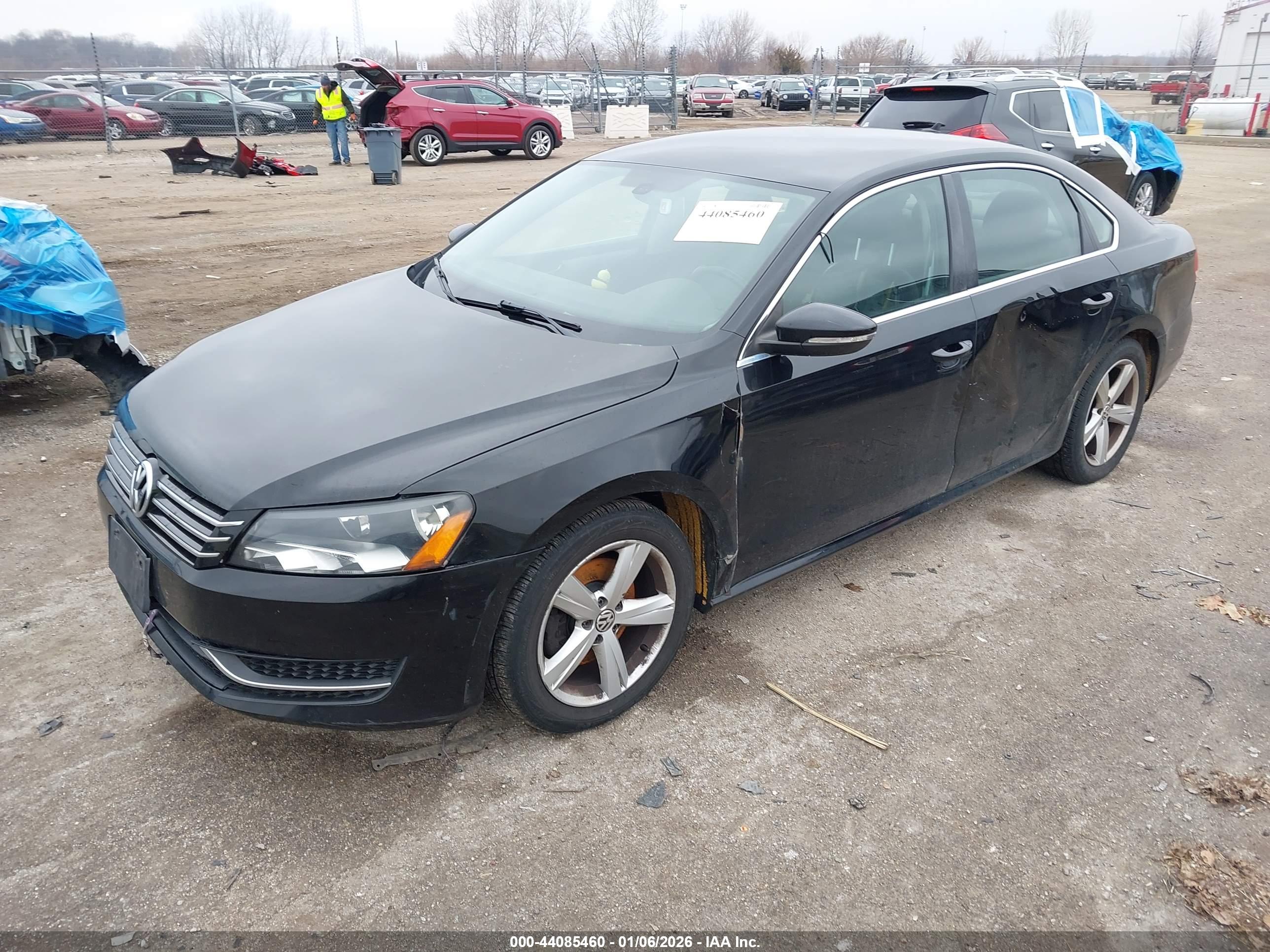 VOLKSWAGEN PASSAT image 2