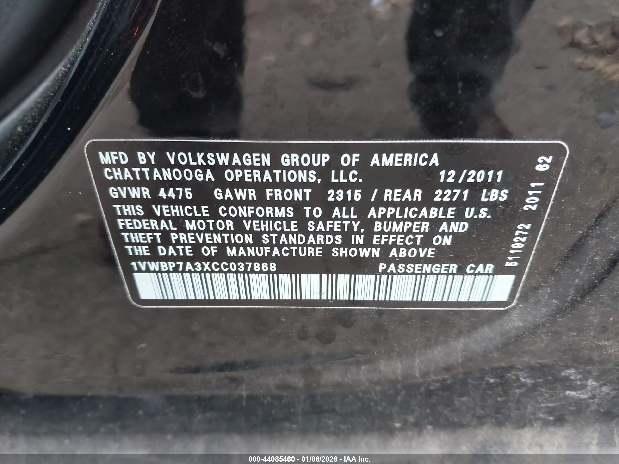 VOLKSWAGEN PASSAT image 9