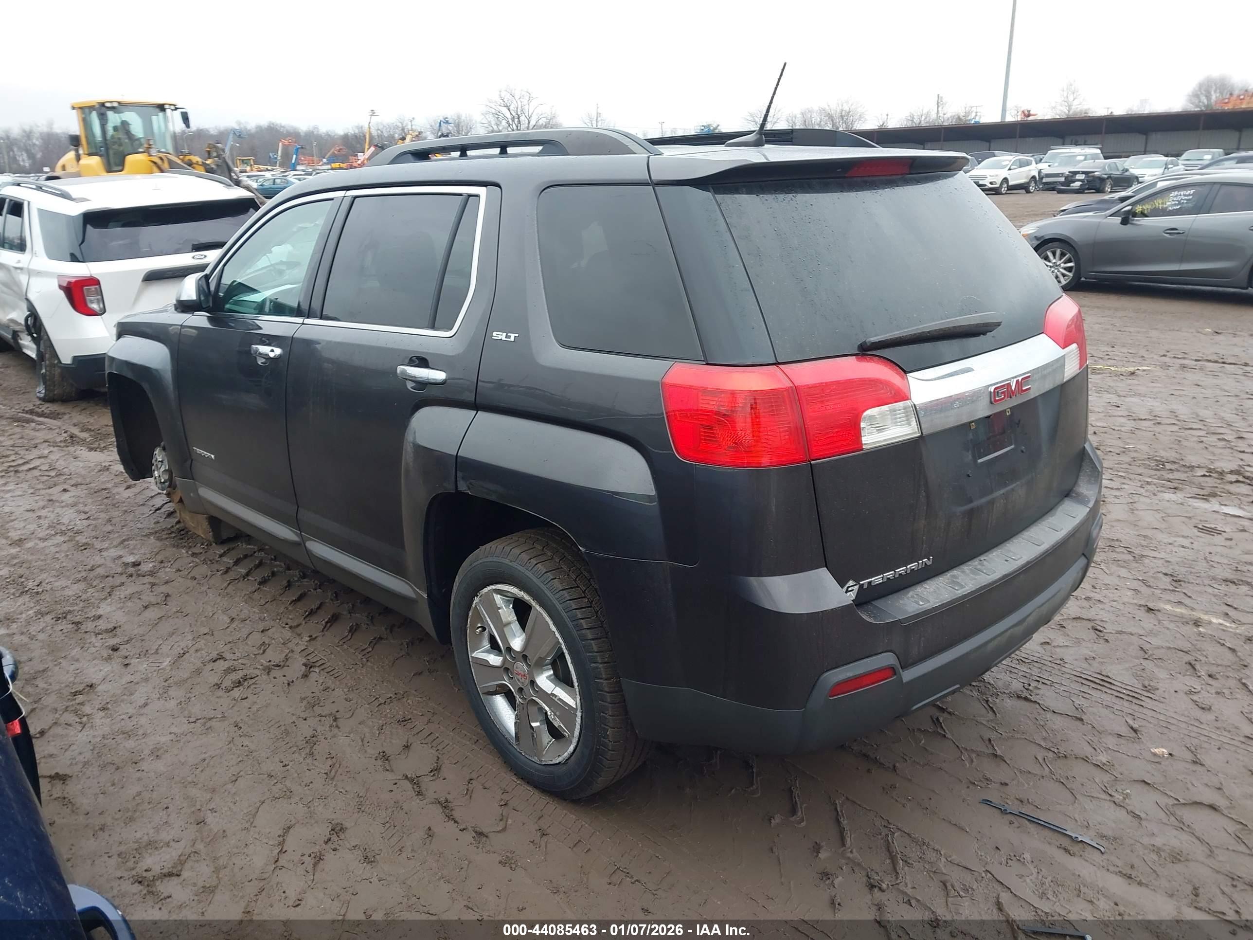 GMC TERRAIN image 3