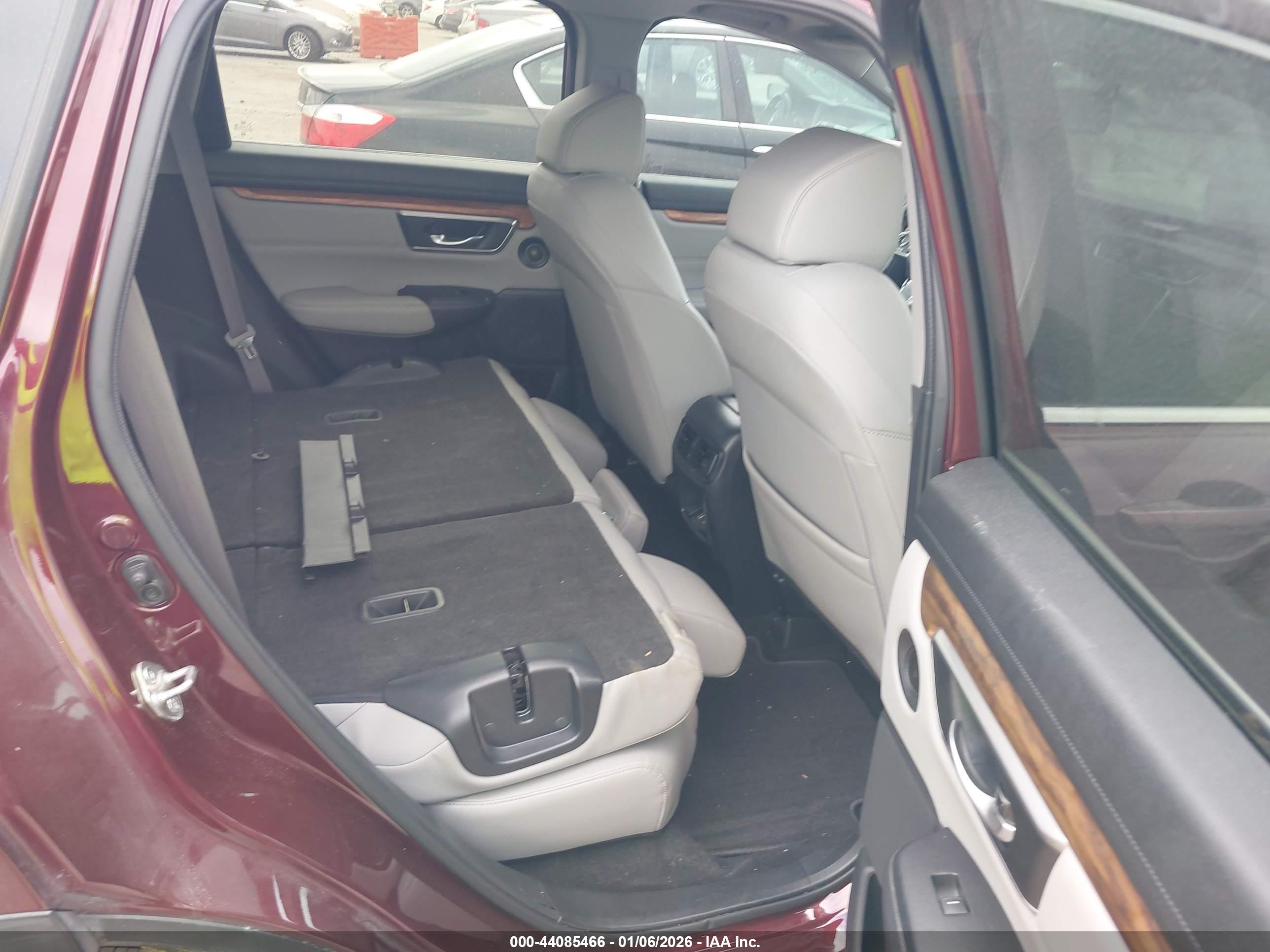 HONDA CR-V image 8