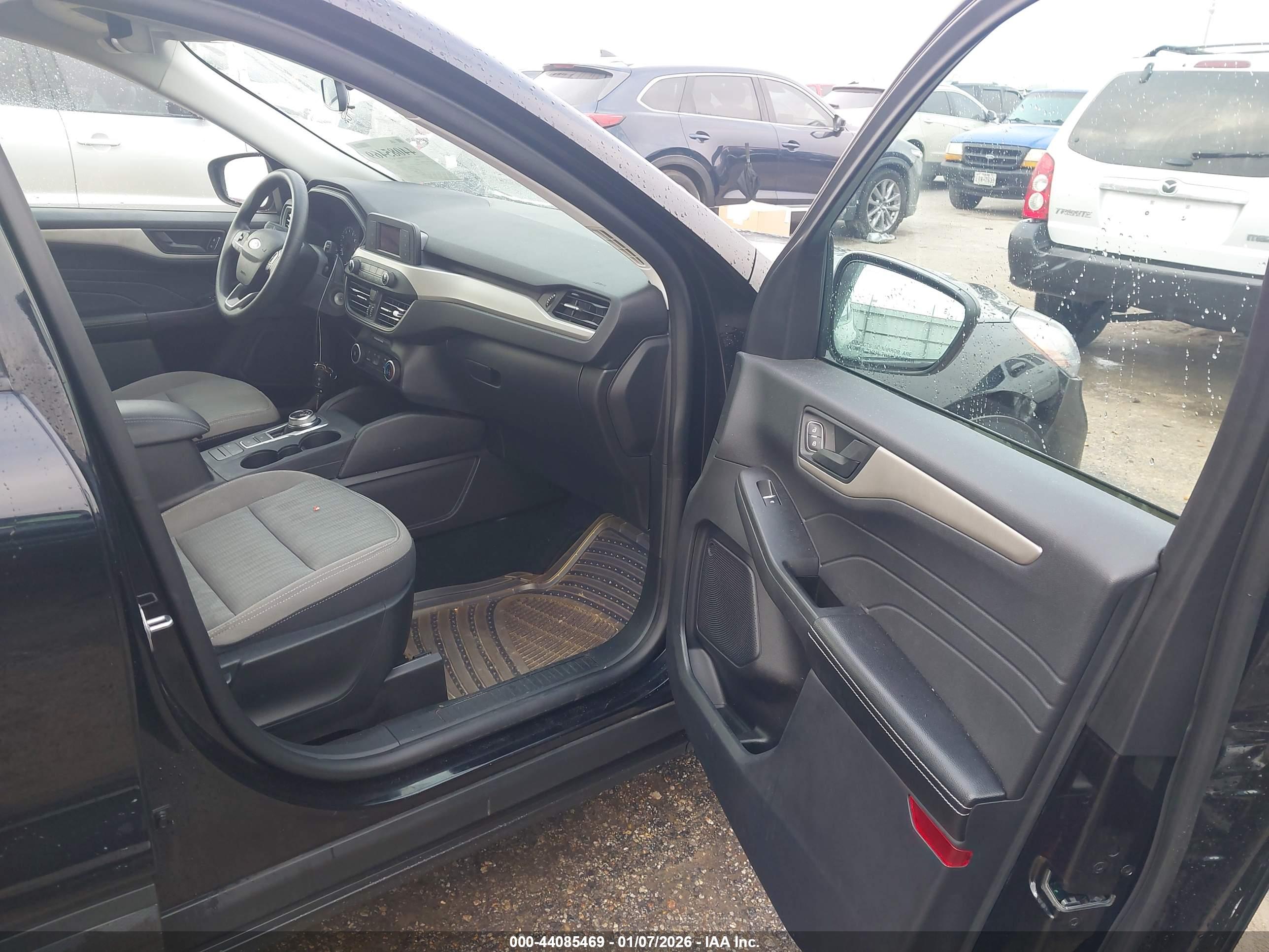 FORD ESCAPE image 5