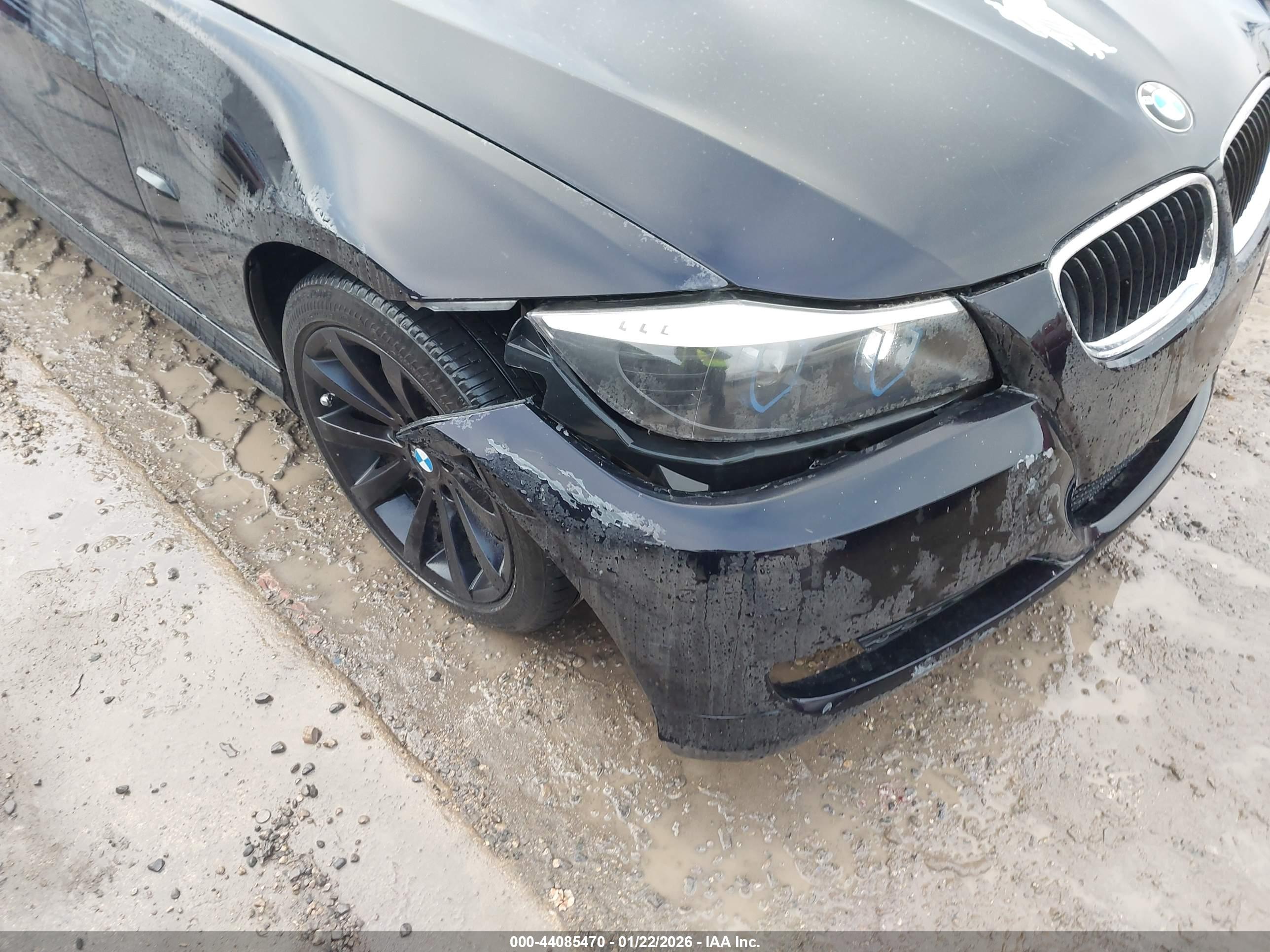 BMW 328I image 6