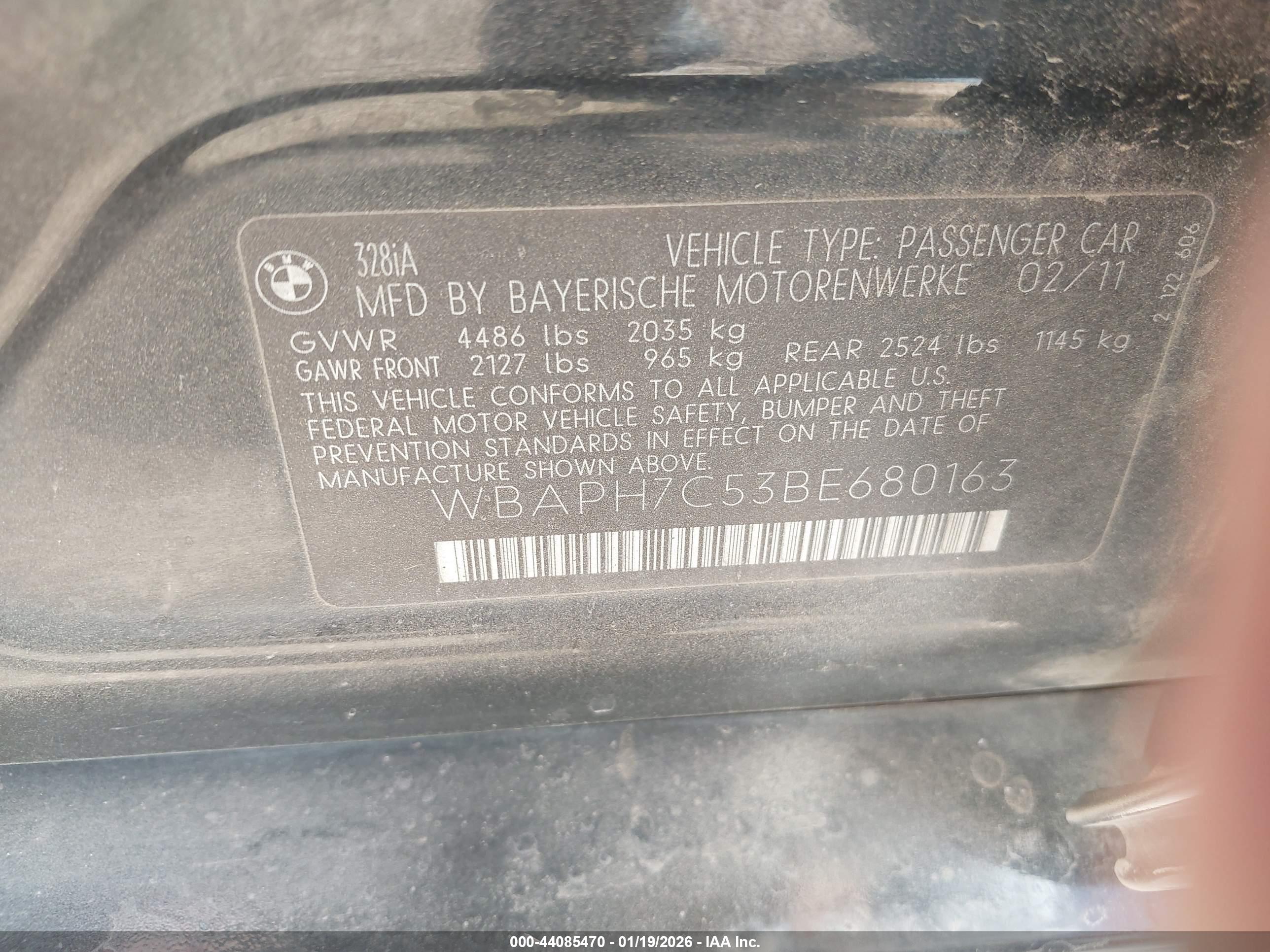 BMW 328I image 9